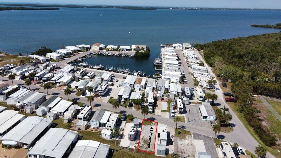 41 MONTEGO DR, Palmetto, FL 34221