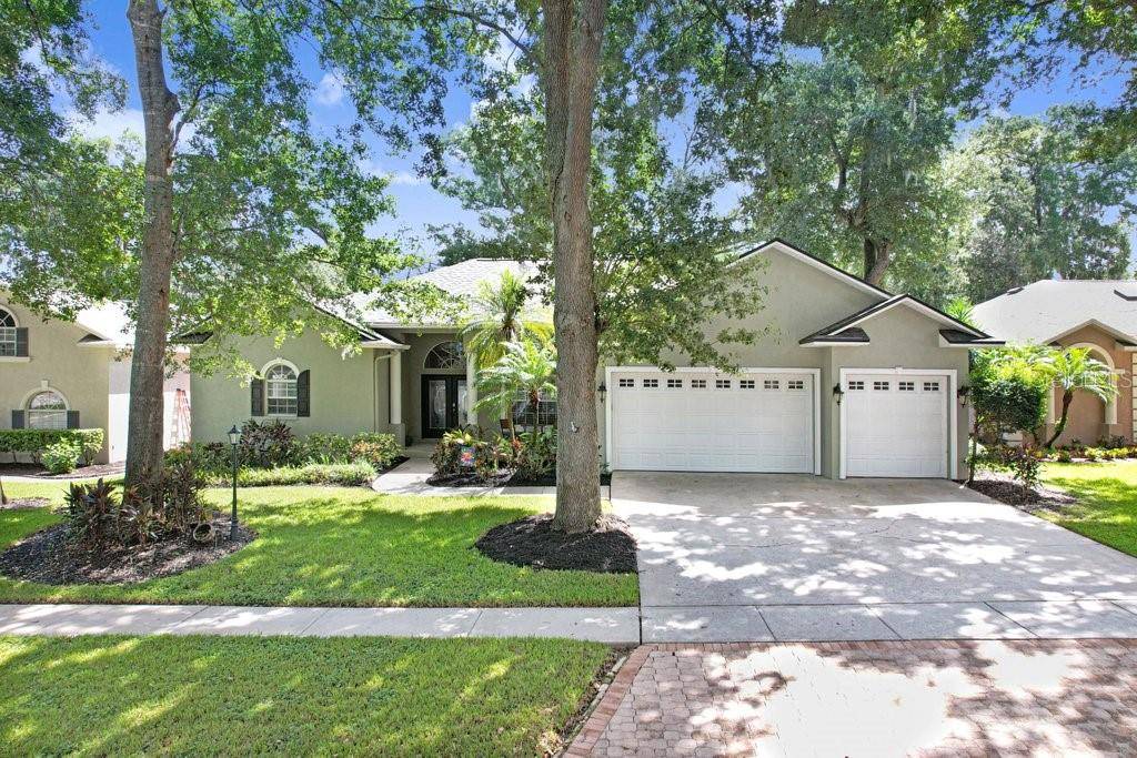 2203 VALRICO FOREST DR, Valrico, FL 33594
