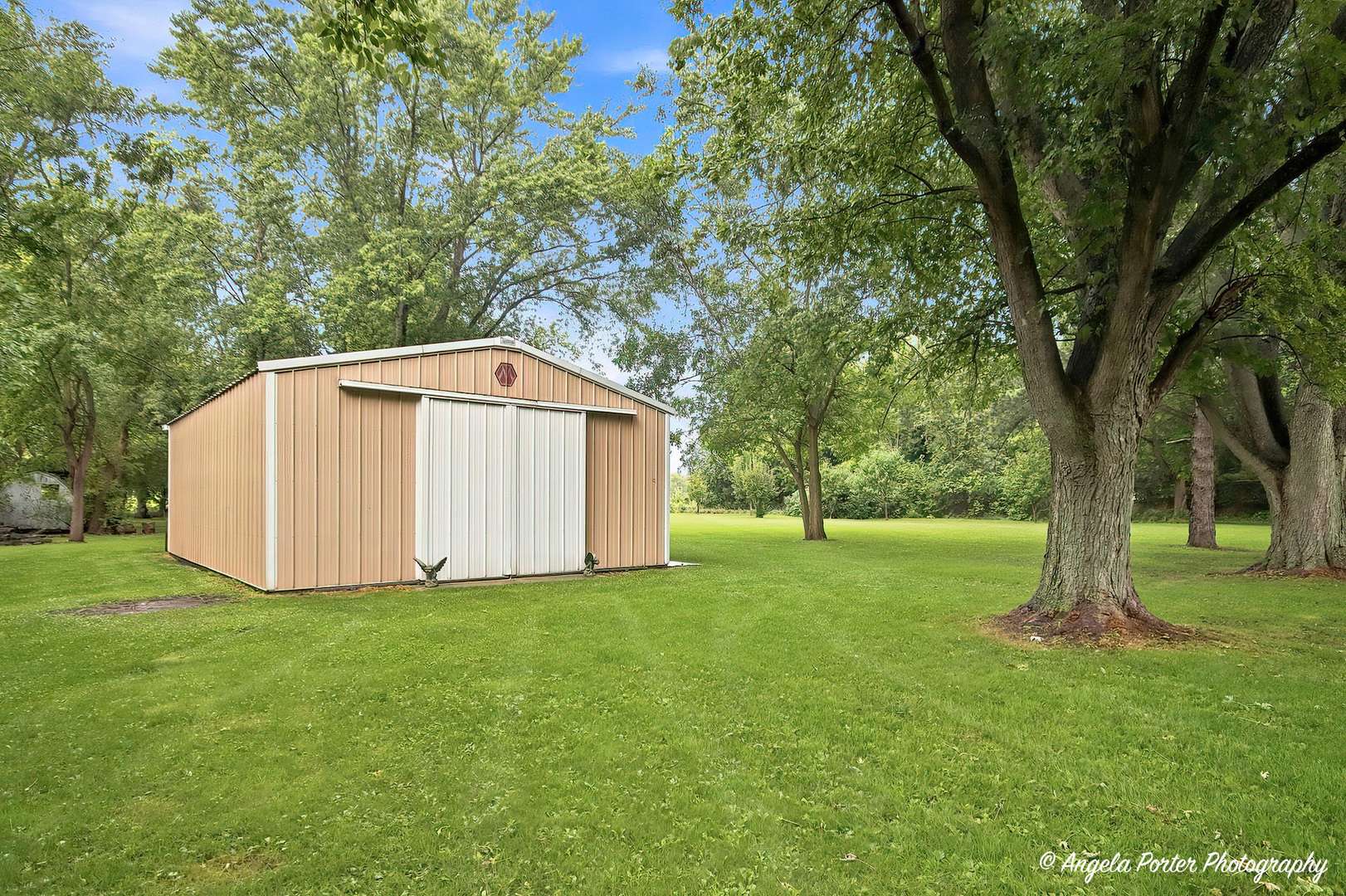 2211 Lamb RD, Woodstock, IL 60098