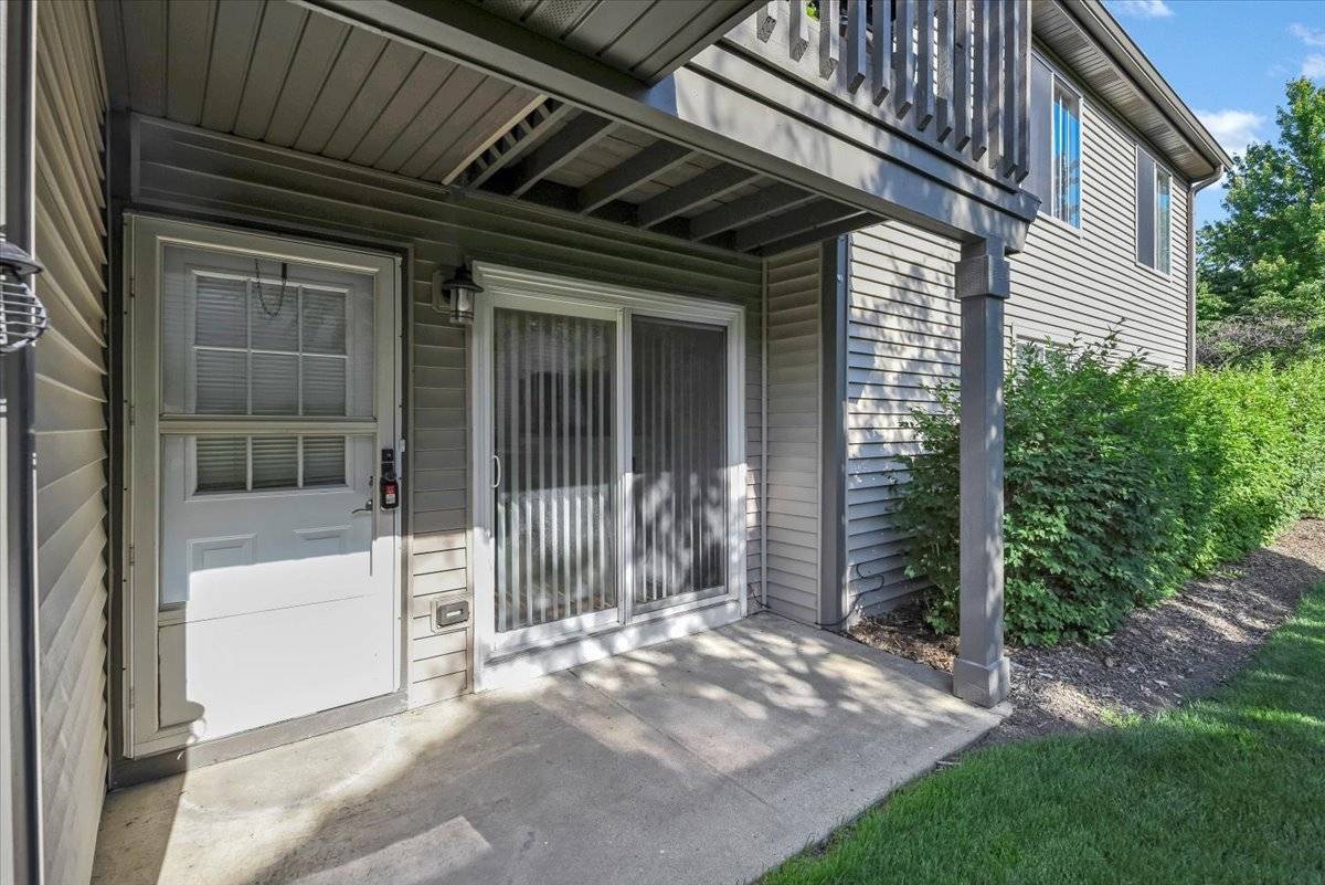 329 Grissom CT #329, Hoffman Estates, IL 60169