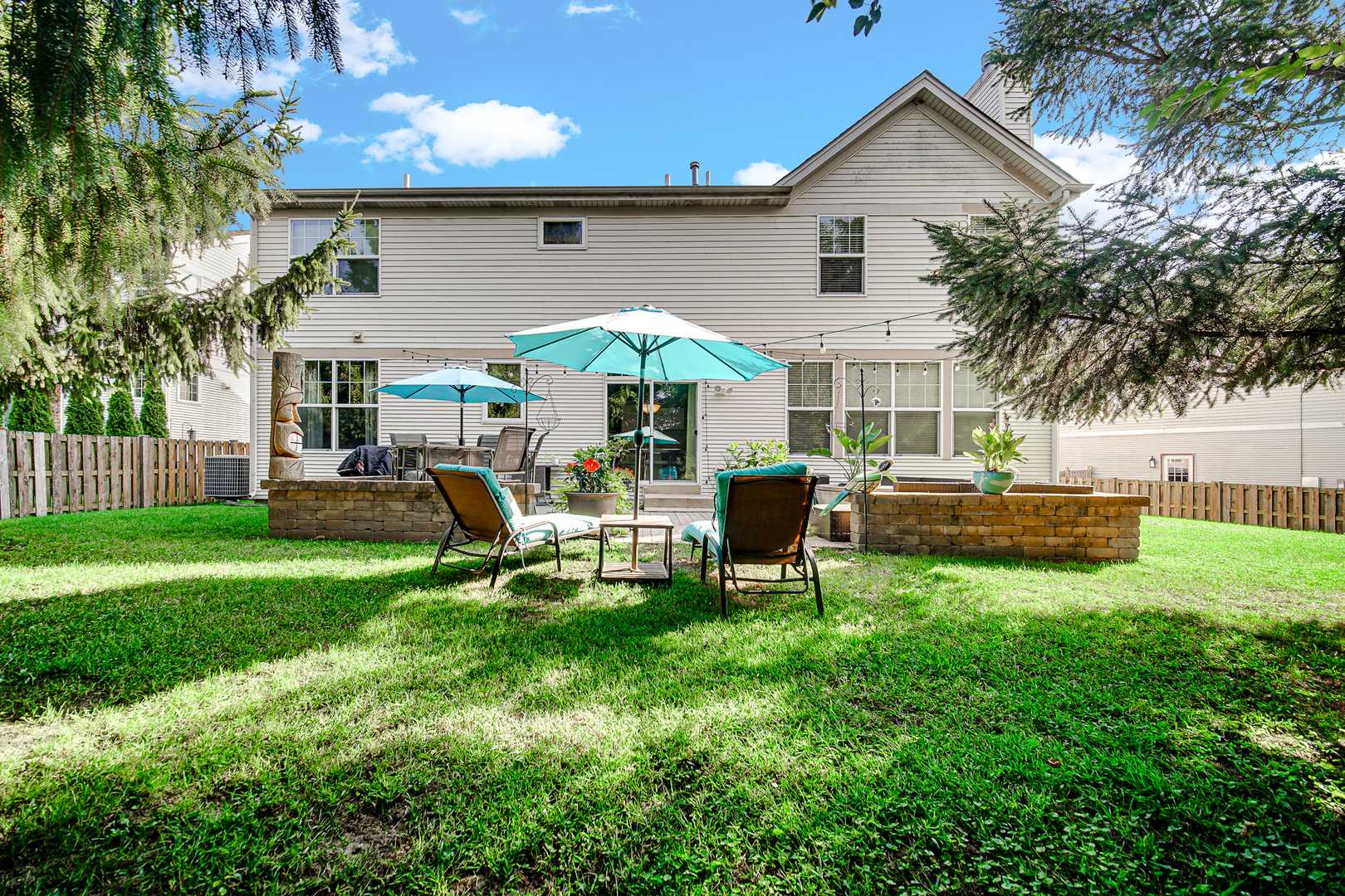 385 Post Oak CIR, West Chicago, IL 60185