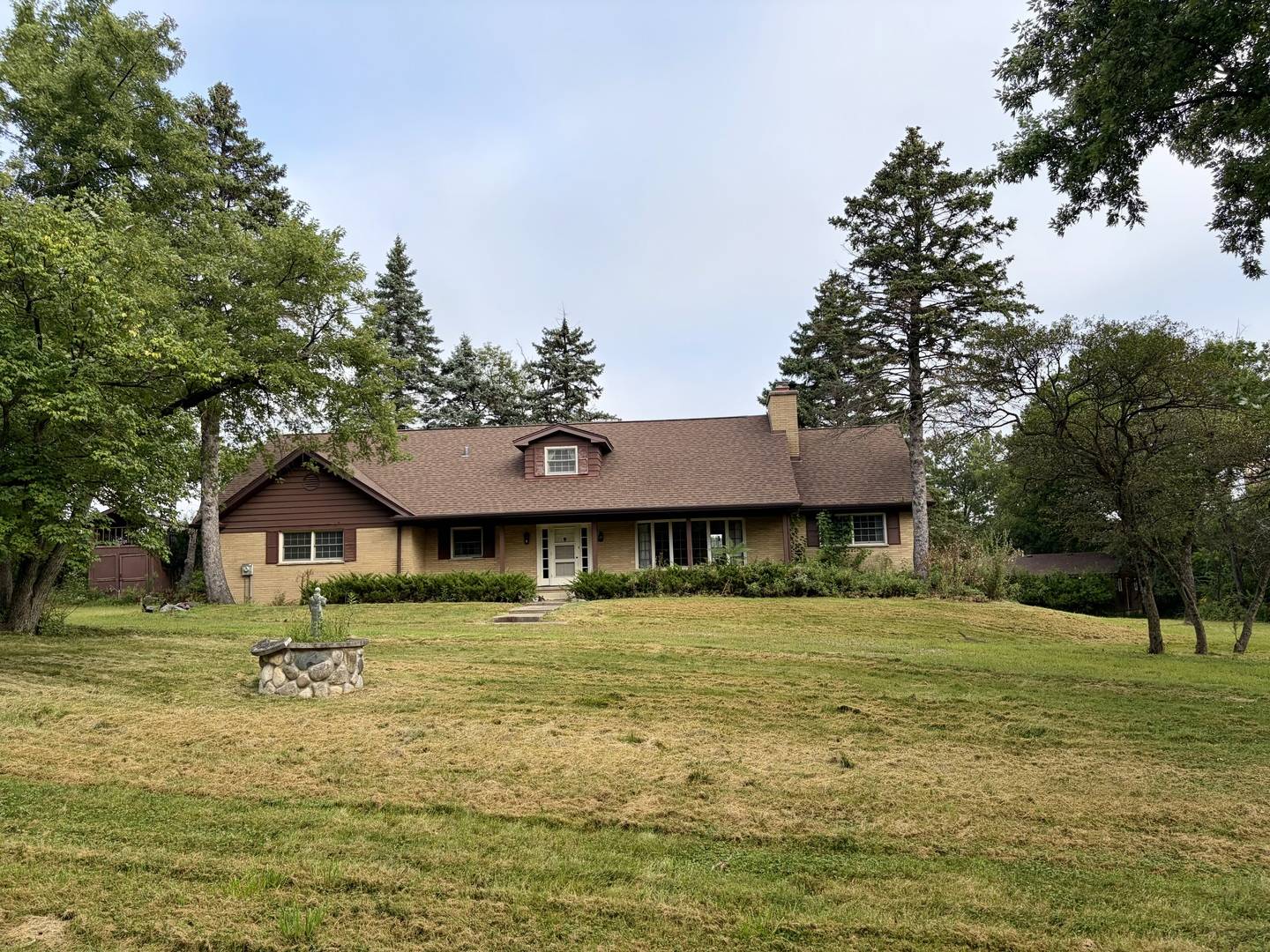 138 Breakenridge Farm RD, Oak Brook, IL 60523