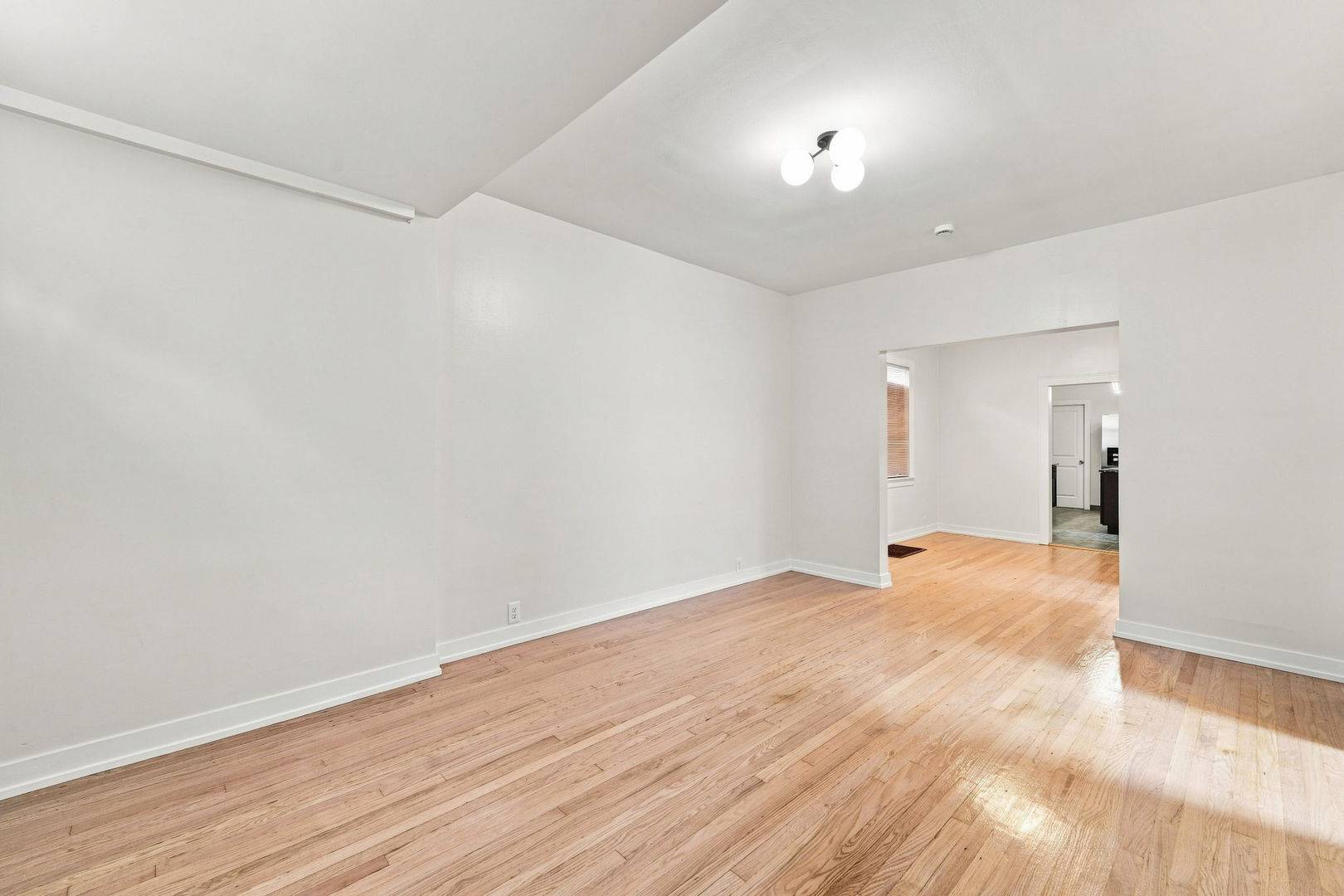 310 E 138th ST, Chicago, IL 60827
