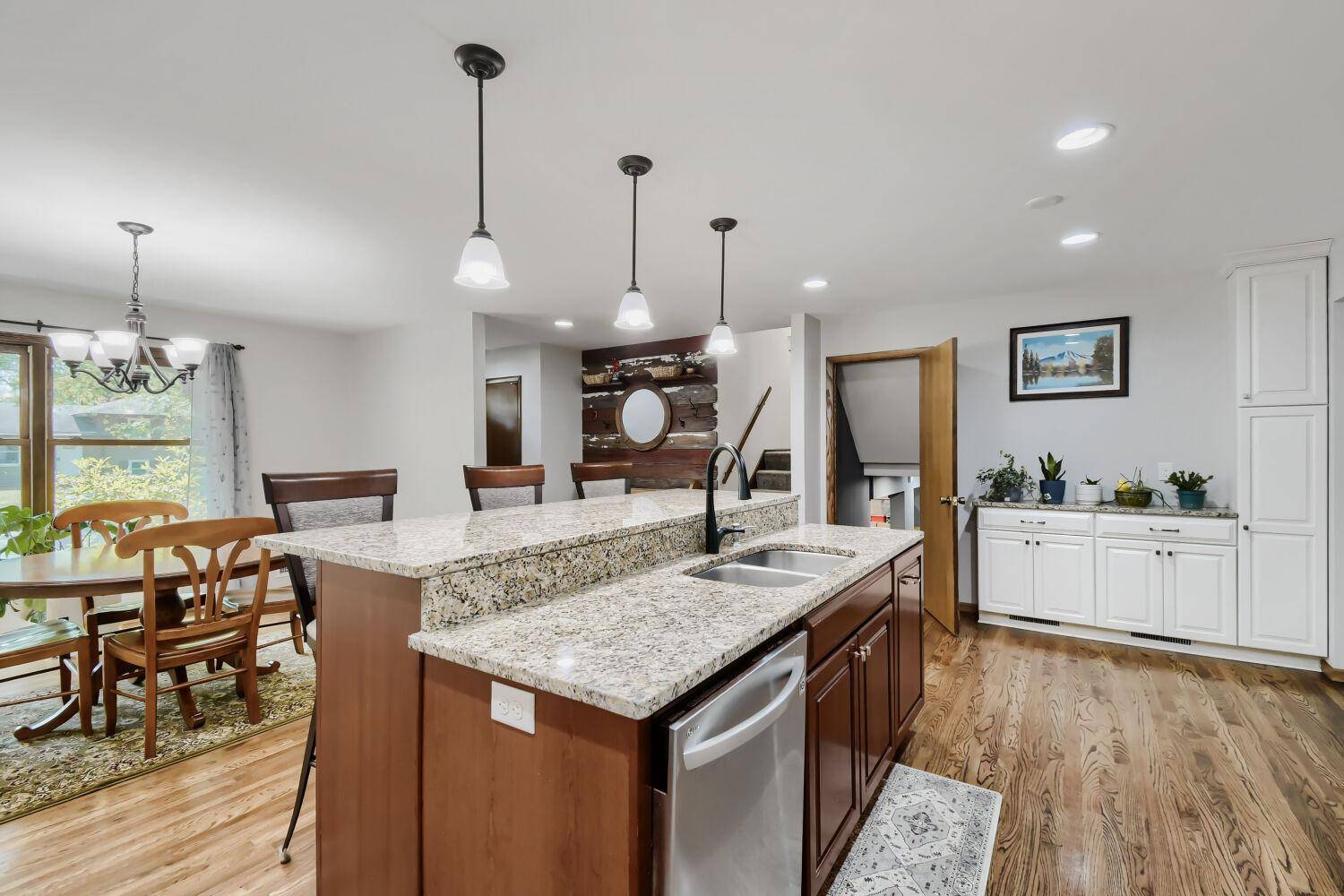 10439 Thrush ST NW, Coon Rapids, MN 55433
