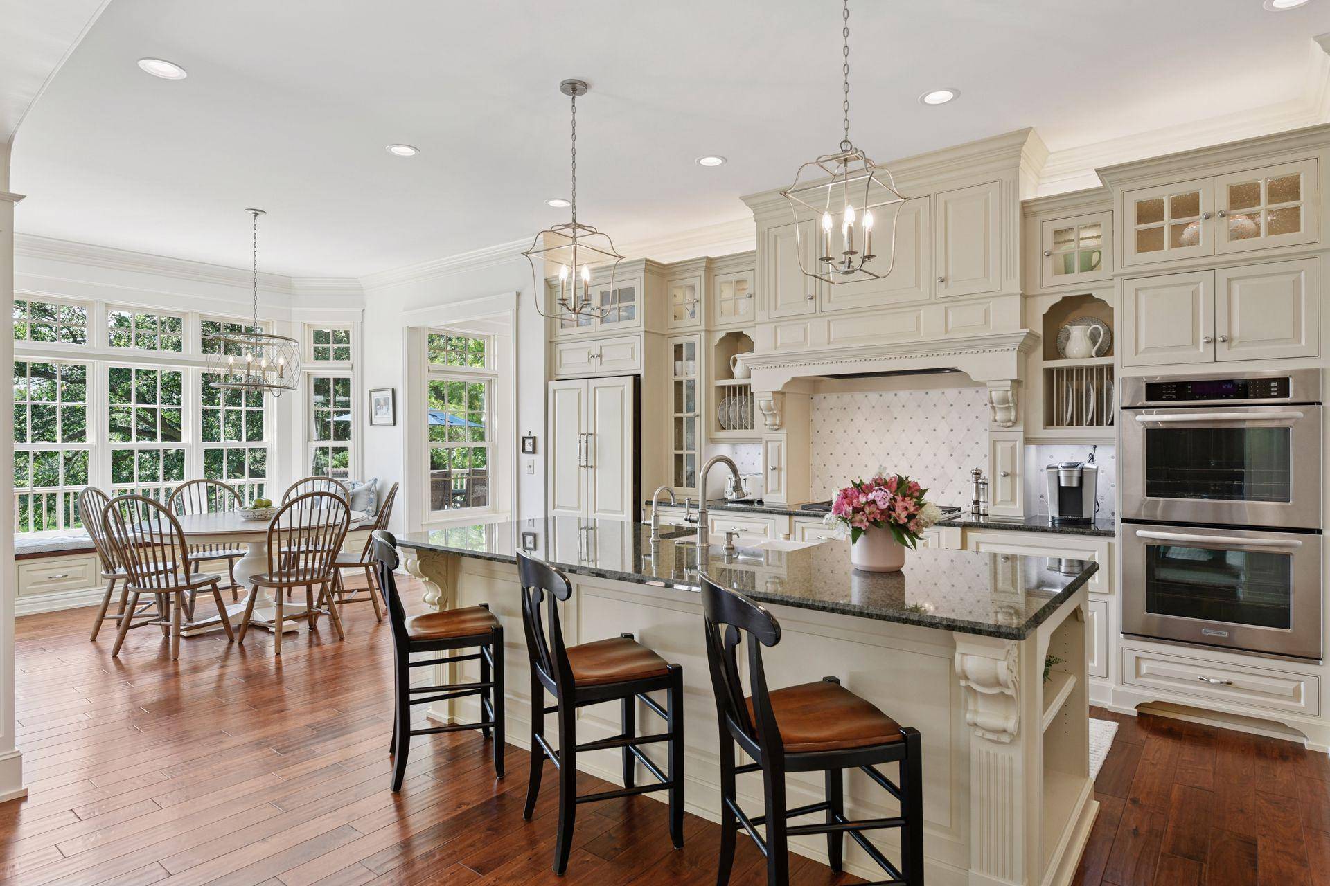 2185 Gallery CT, Victoria, MN 55386