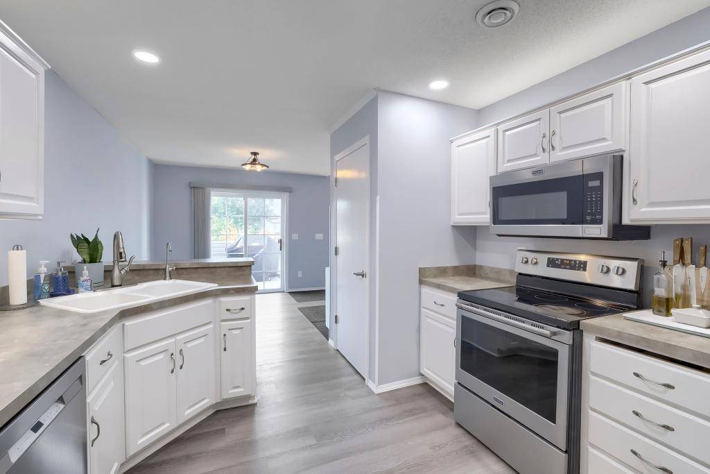 8554 122nd AVE N, Champlin, MN 55316