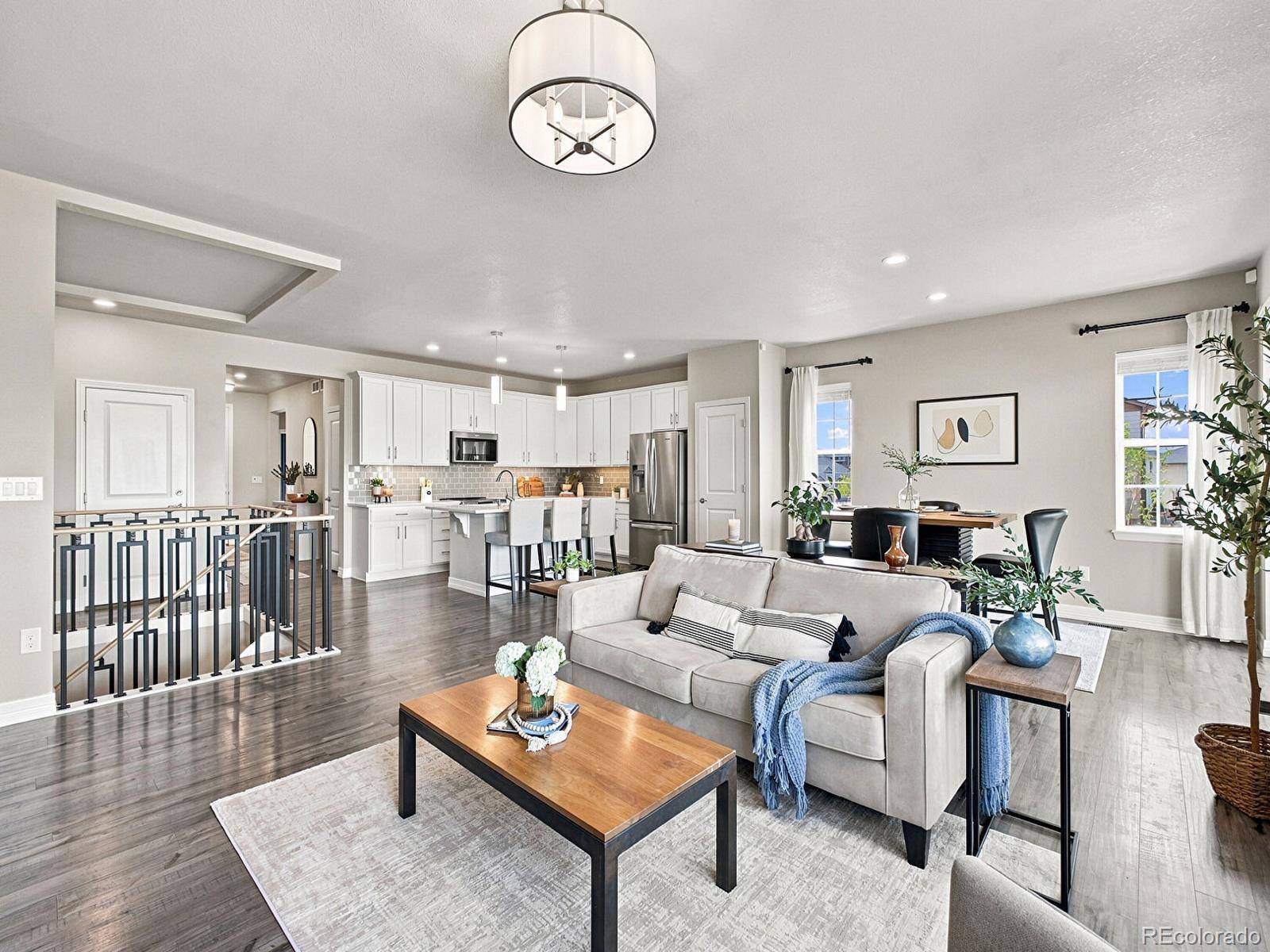 7266 S Robertsdale WAY, Aurora, CO 80016