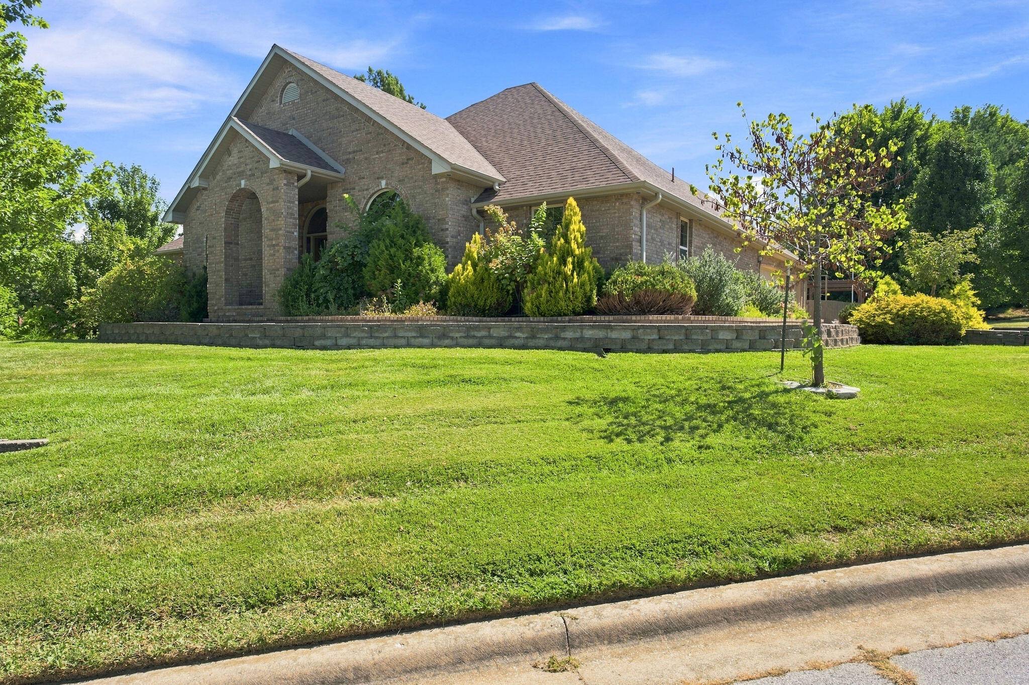 615 Canary WAY, Rogersville, MO 65742