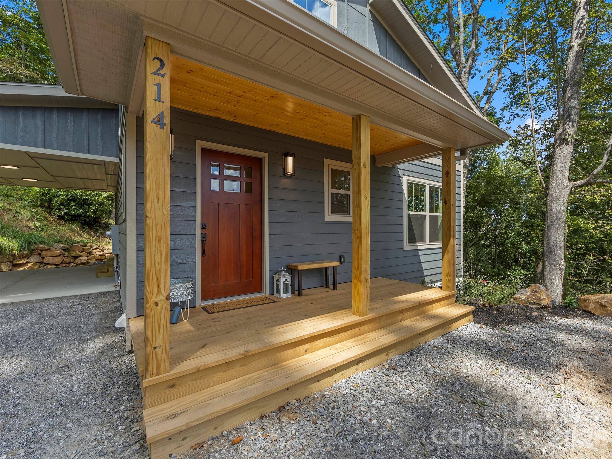 214 Aster Ridge DR, Waynesville, NC 28786