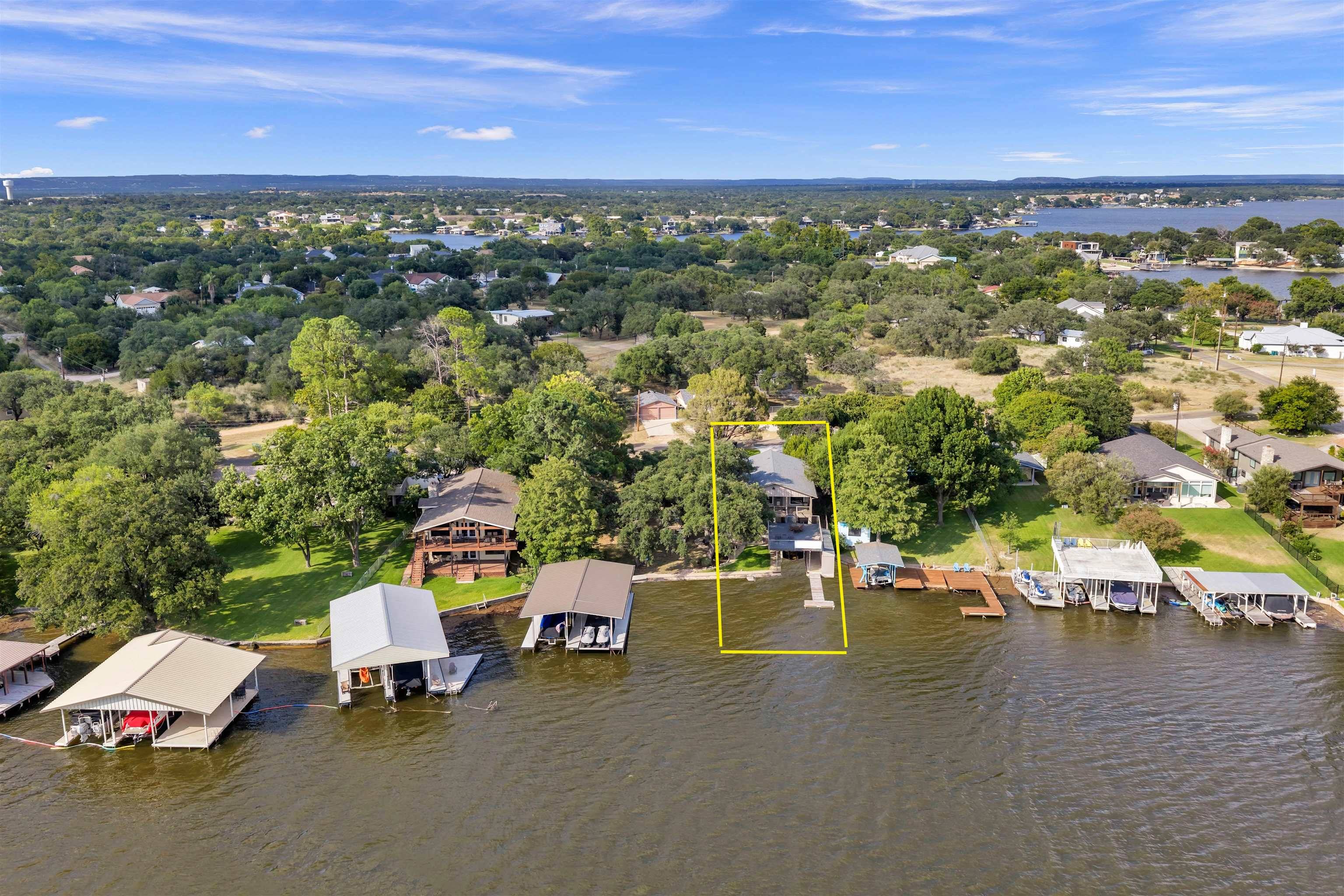 2814 Lakeview DR, Granite Shoals, TX 78654