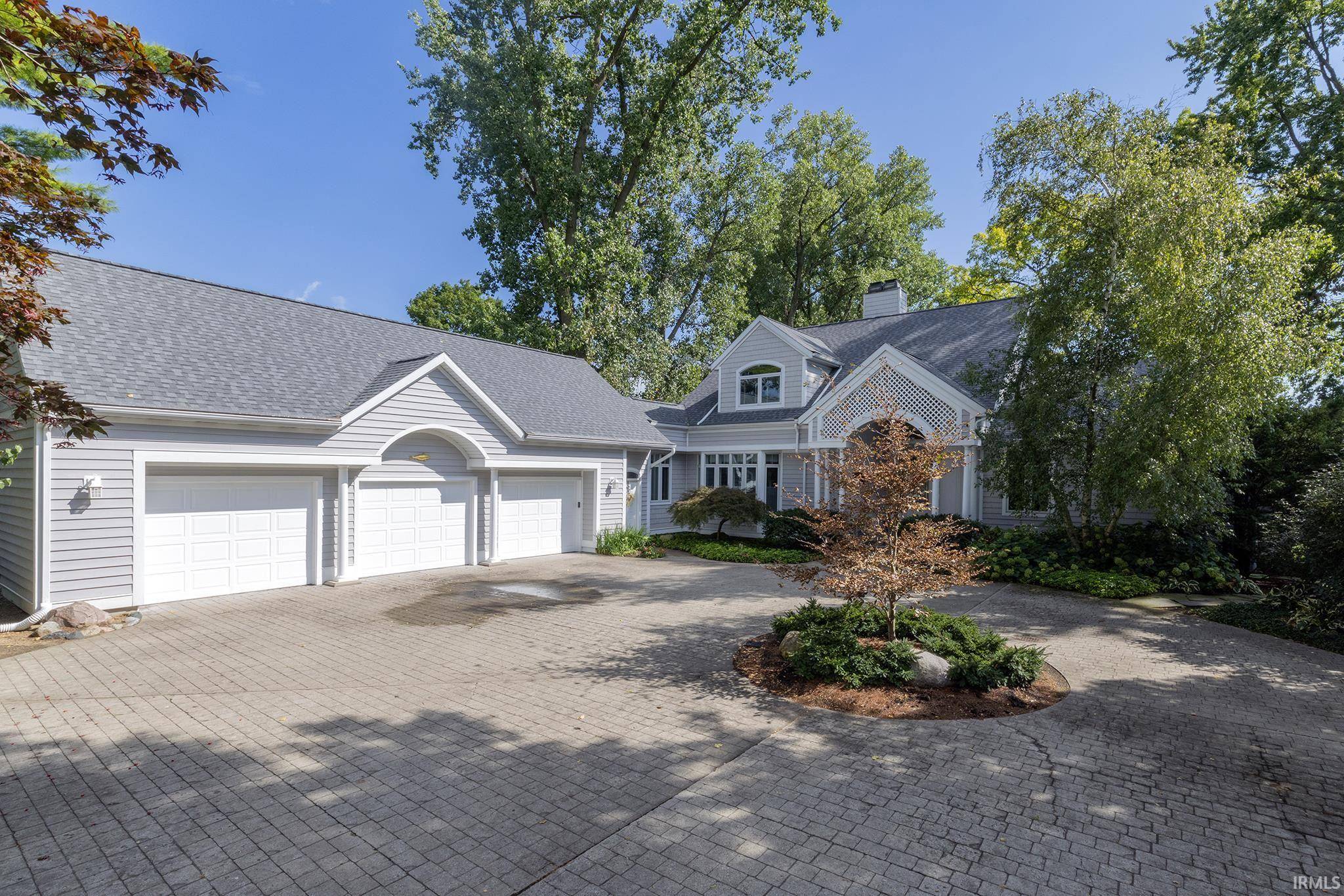 3005 Greenleaf BLVD, Elkhart, IN 46514