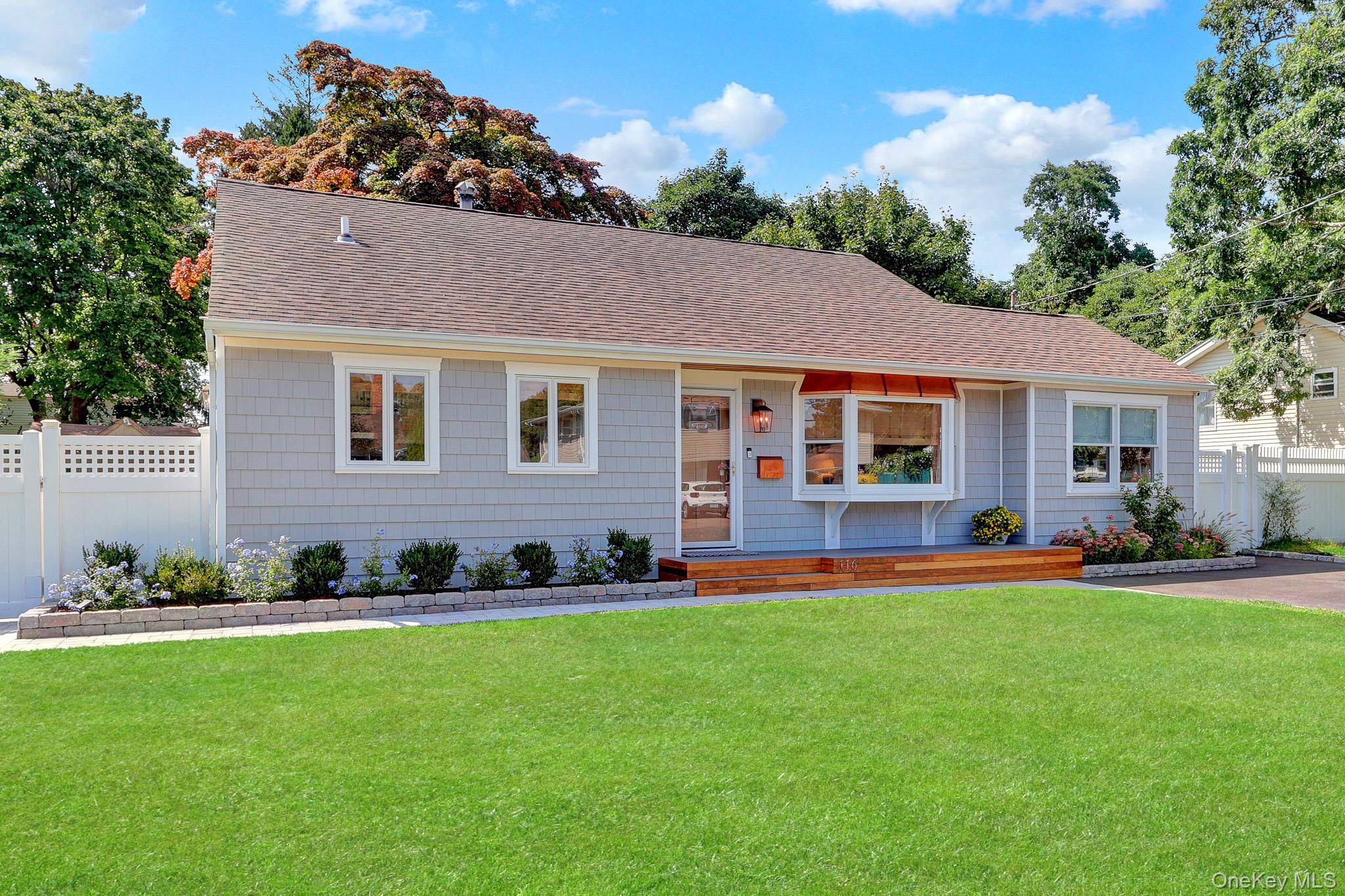 116 Washington AVE, West Sayville, NY 11796
