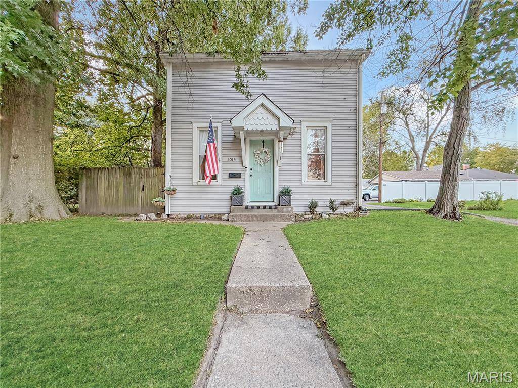 1015 E A ST, Belleville, IL 62220