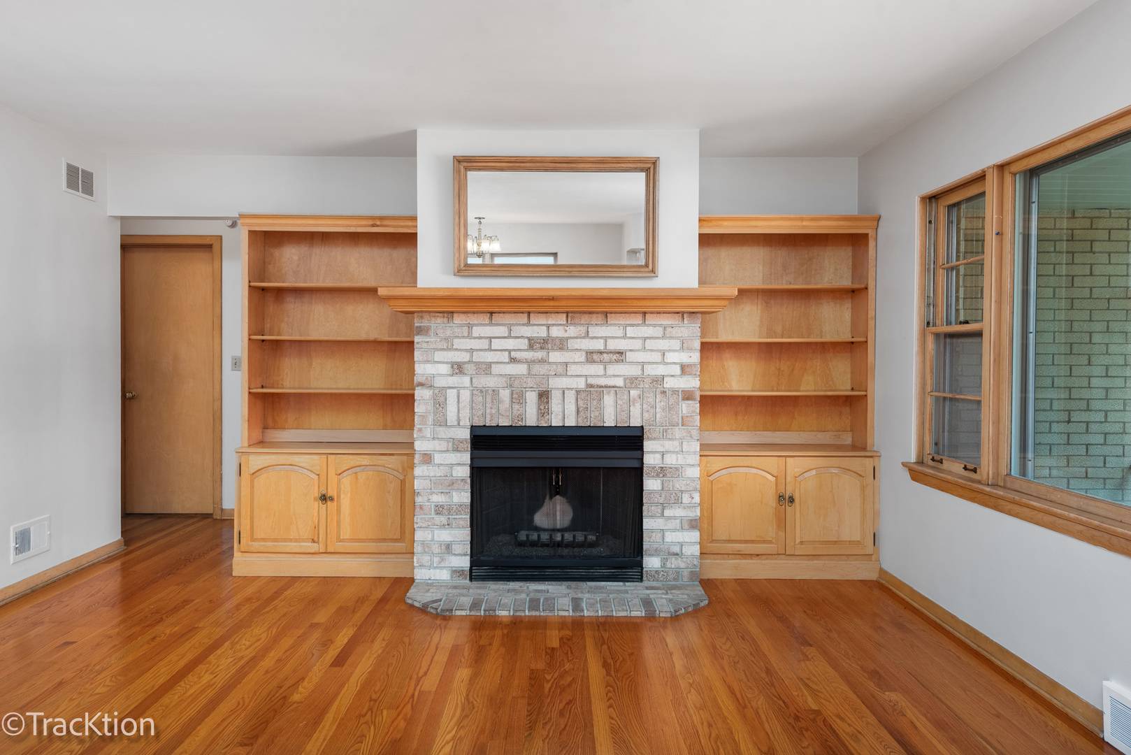 310 Merton AVE, Glen Ellyn, IL 60137