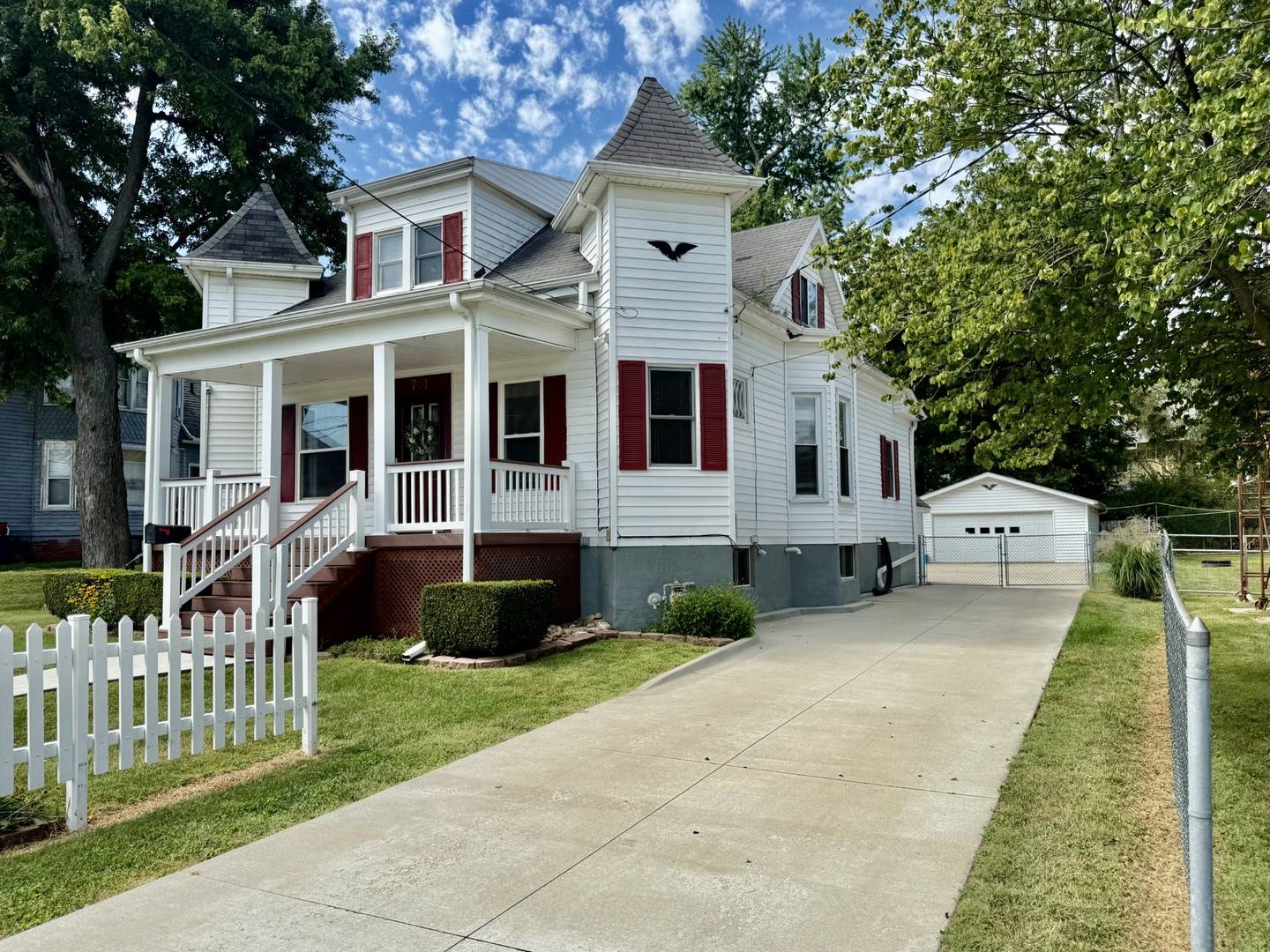 701 S Tremont ST, Kewanee, IL 61443