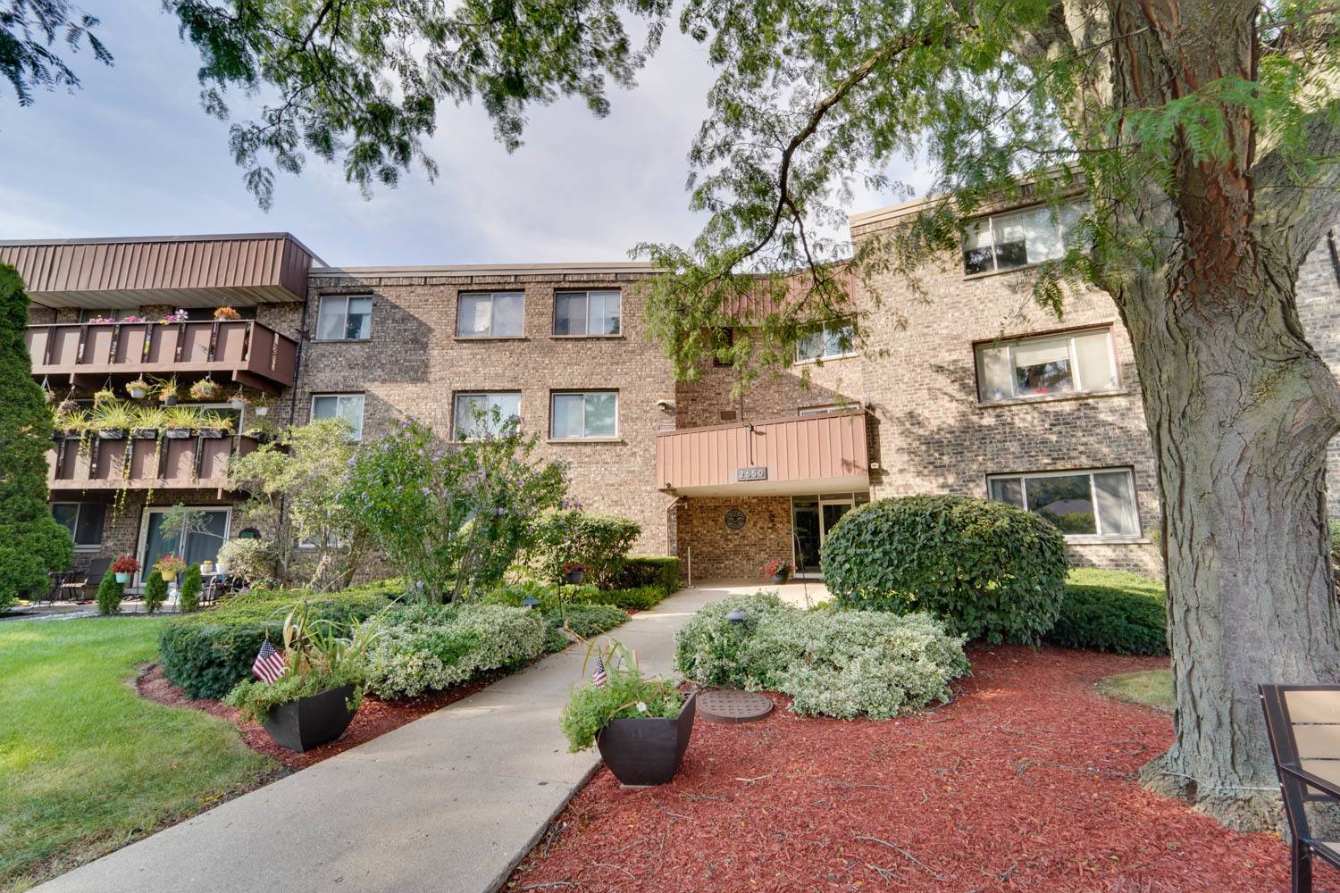 2650 Brookwood Way DR #311, Rolling Meadows, IL 60008