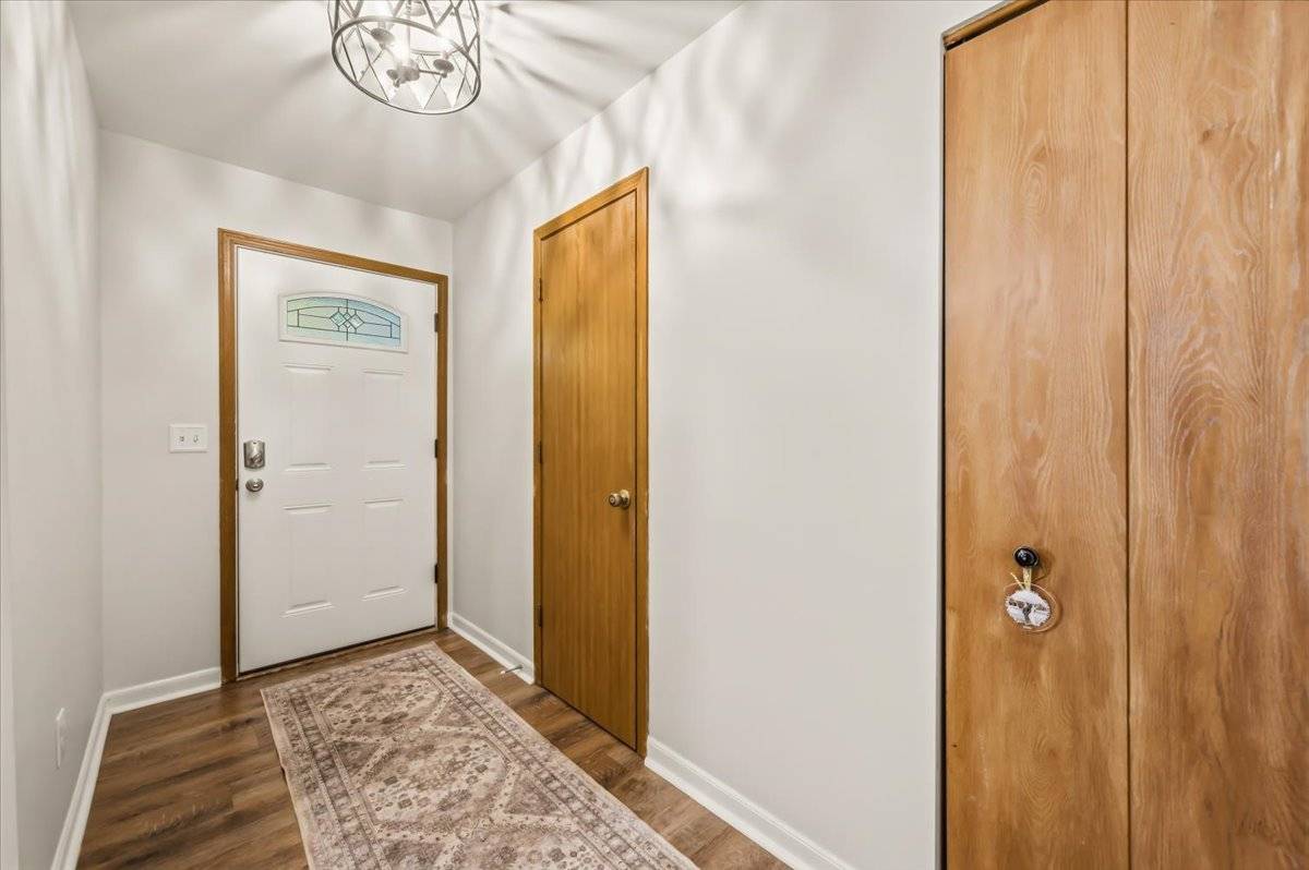 1342 Arlington CT, Geneva, IL 60134