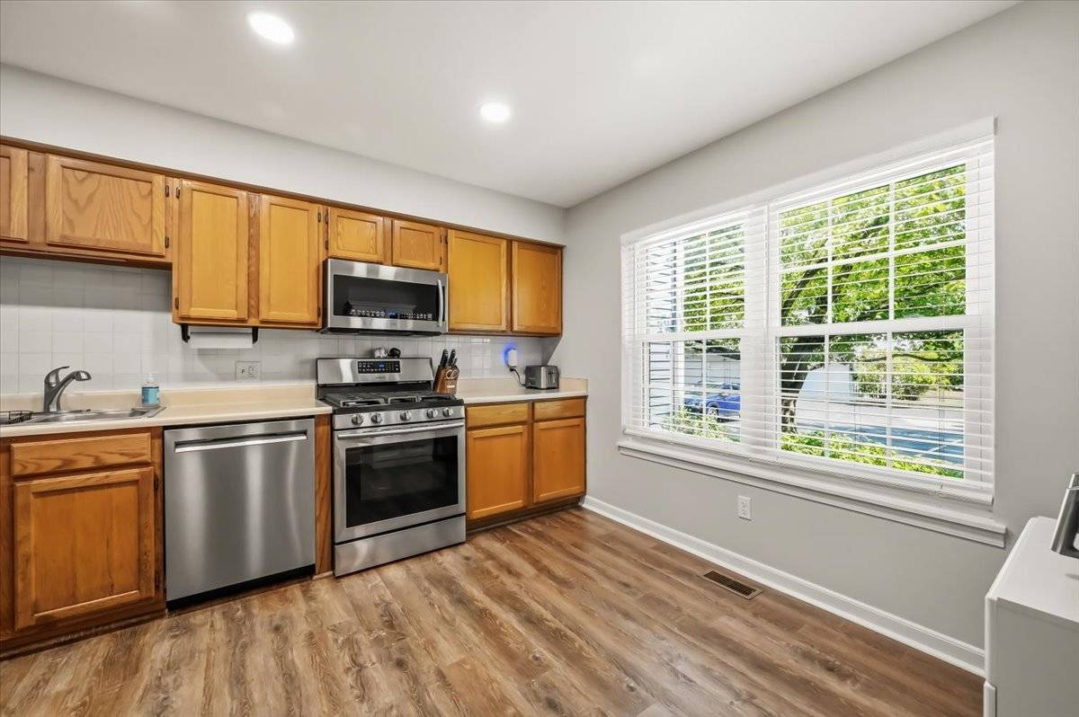 1342 Arlington CT, Geneva, IL 60134