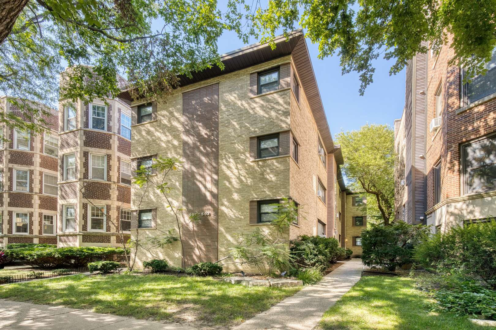 503 Sheridan RD #3B, Evanston, IL 60202