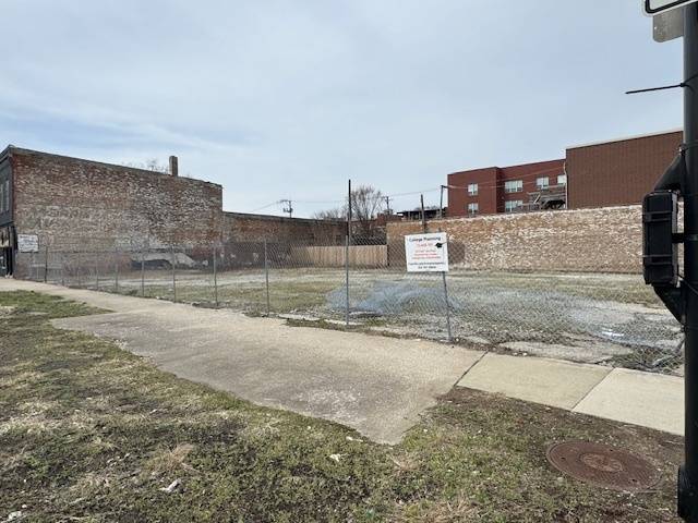 131 E 43rd ST, Chicago, IL 60653