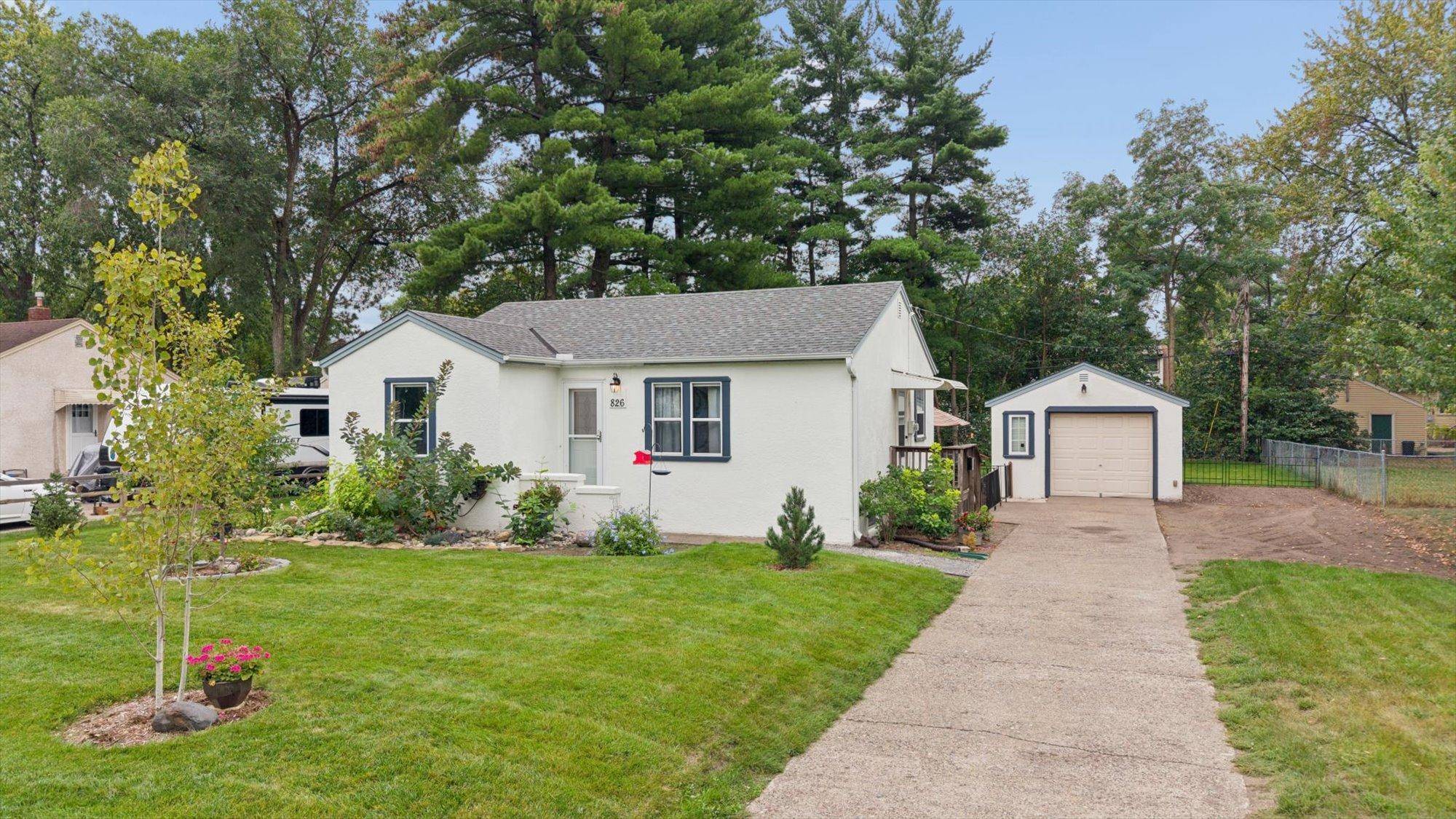 826 Cross ST, Anoka, MN 55303