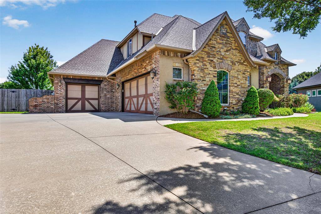 320 NW 151st PL, Edmond, OK 73013