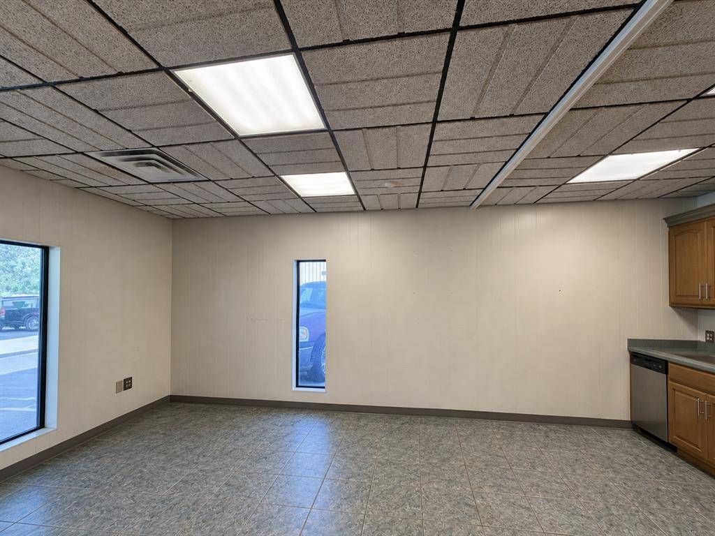 11991 N Highway 99, Seminole, OK 74868