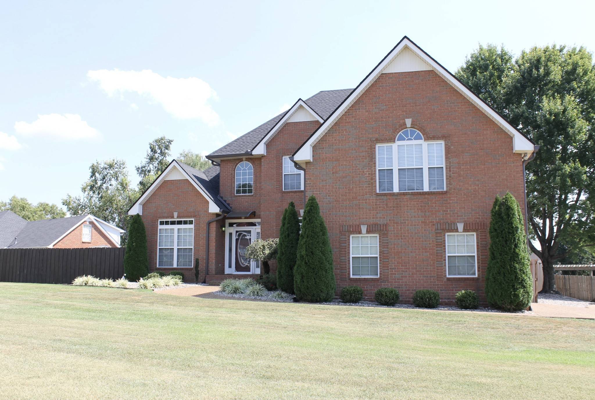312 Cherry Ln, White House, TN 37188