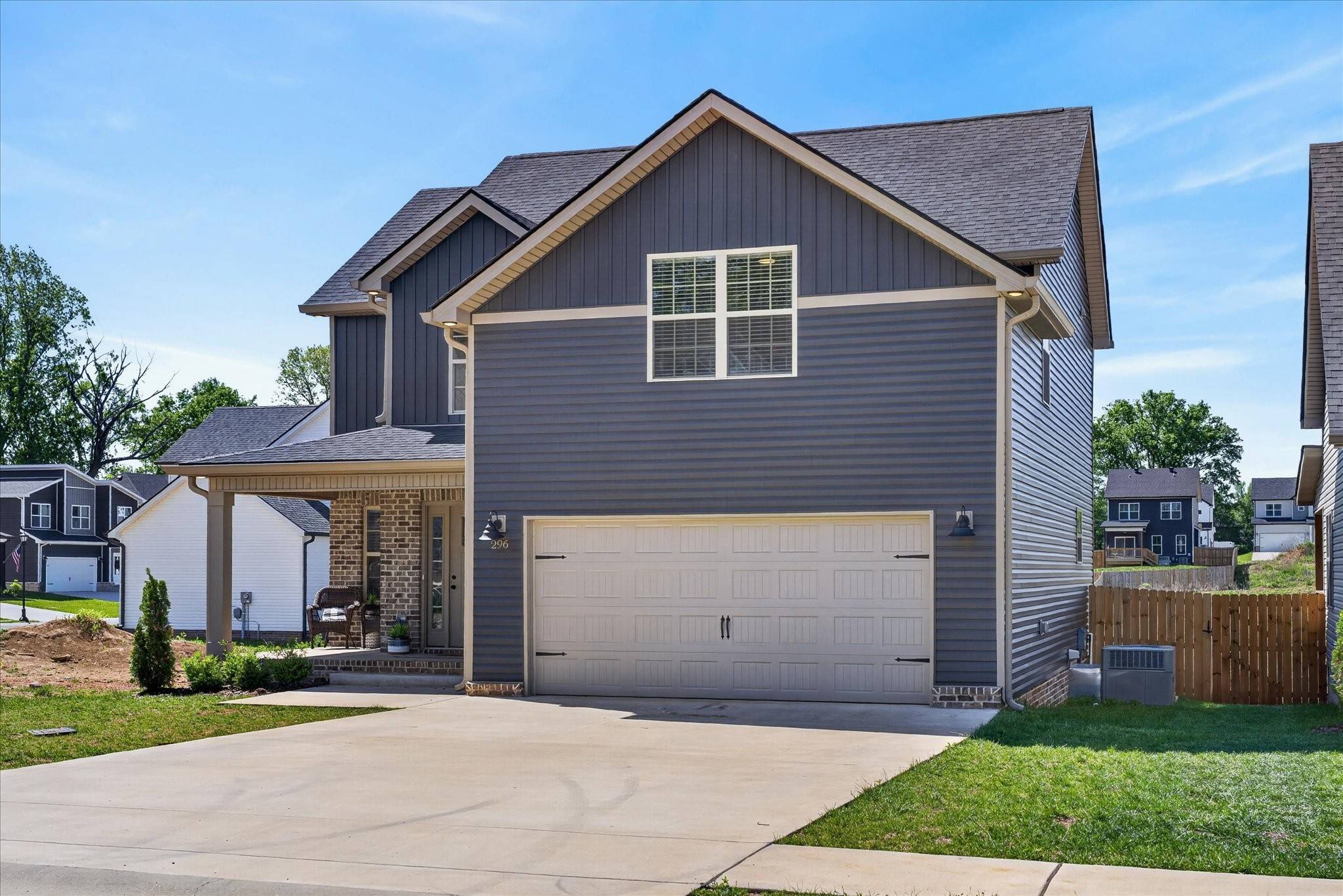 296 Wesson Dr, Clarksville, TN 37043