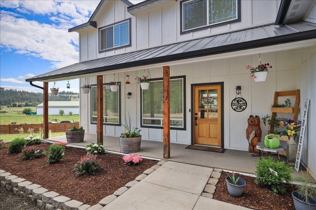 5710 E Greenbluff Rd, Colbert, WA 99005