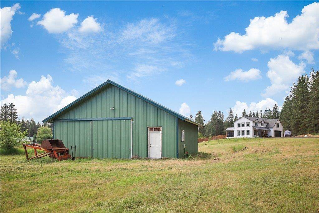 5710 E Greenbluff Rd, Colbert, WA 99005