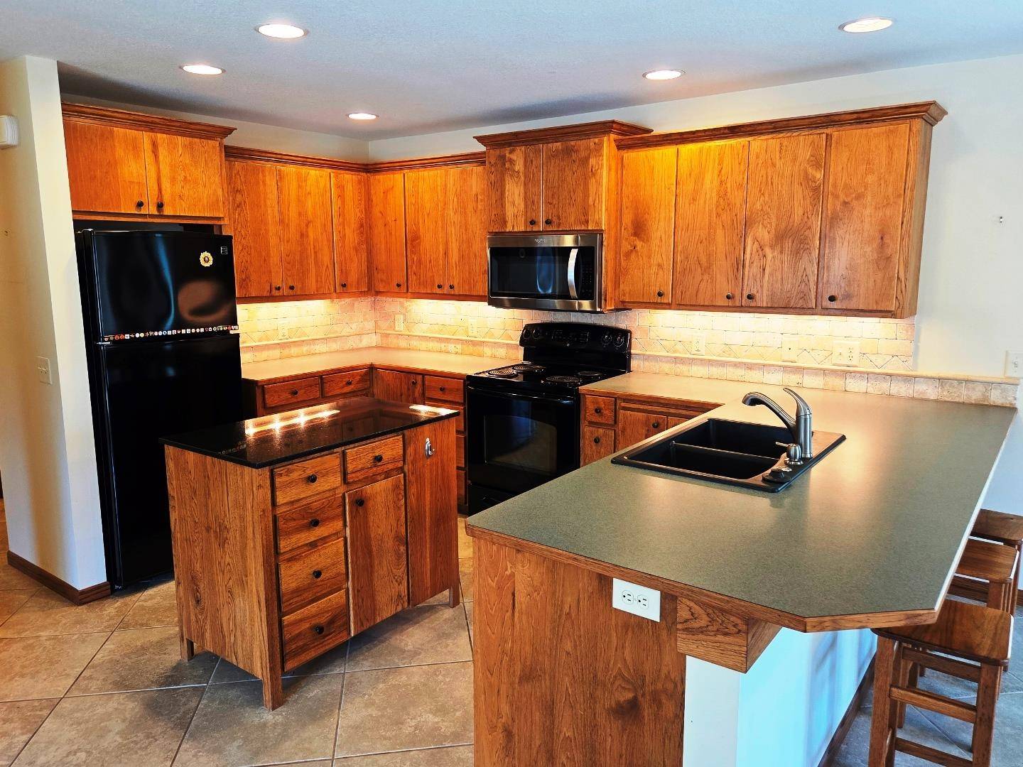 2908 Sumac St, North Newton, KS 67117