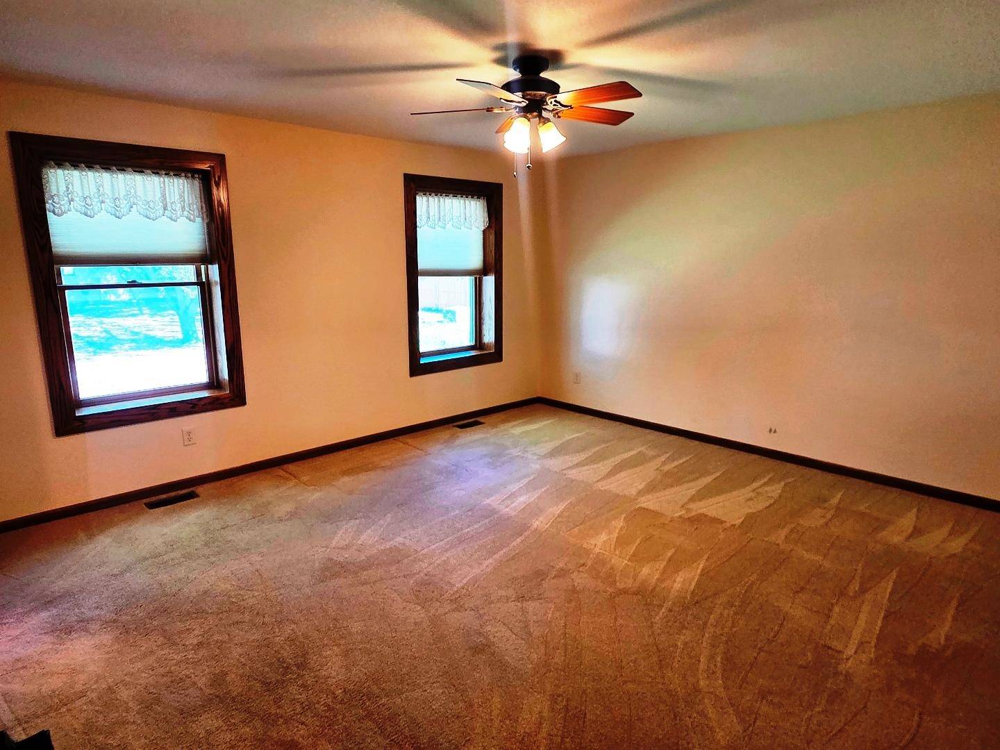 2908 Sumac St, North Newton, KS 67117