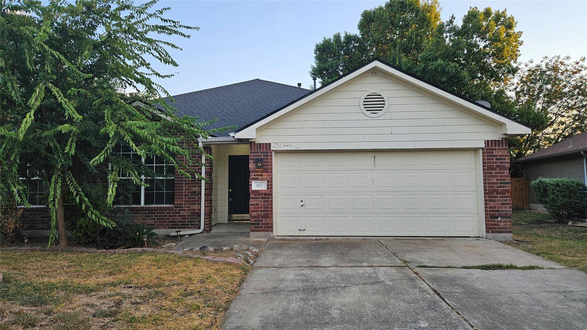 107 HELEN CV, Hutto, TX 78634