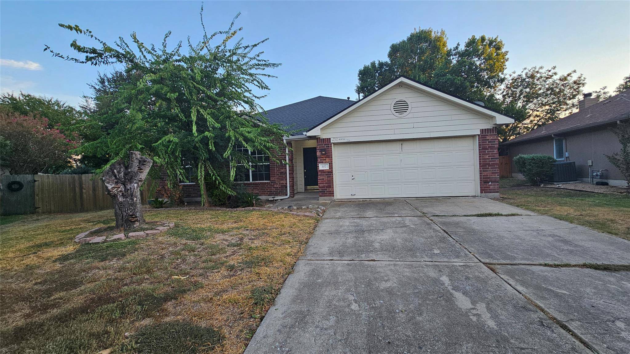 107 HELEN CV, Hutto, TX 78634