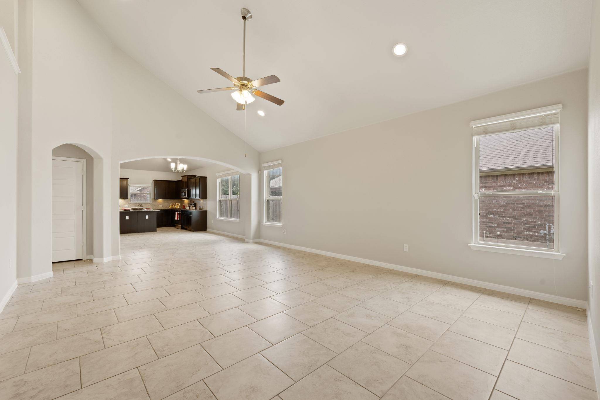 501 Buttermilk LN, Leander, TX 78641