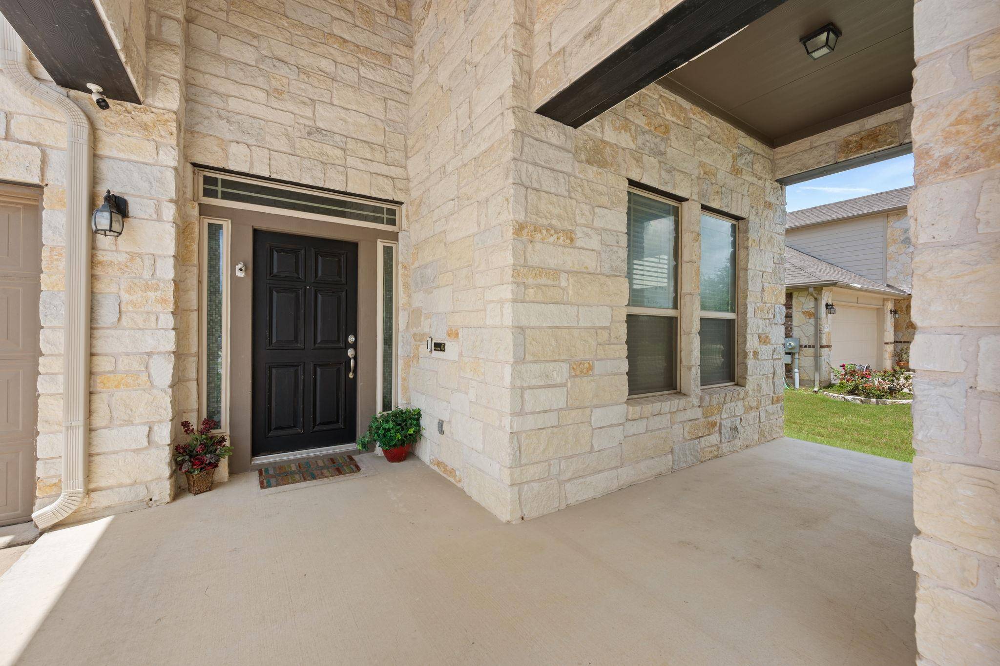 501 Buttermilk LN, Leander, TX 78641