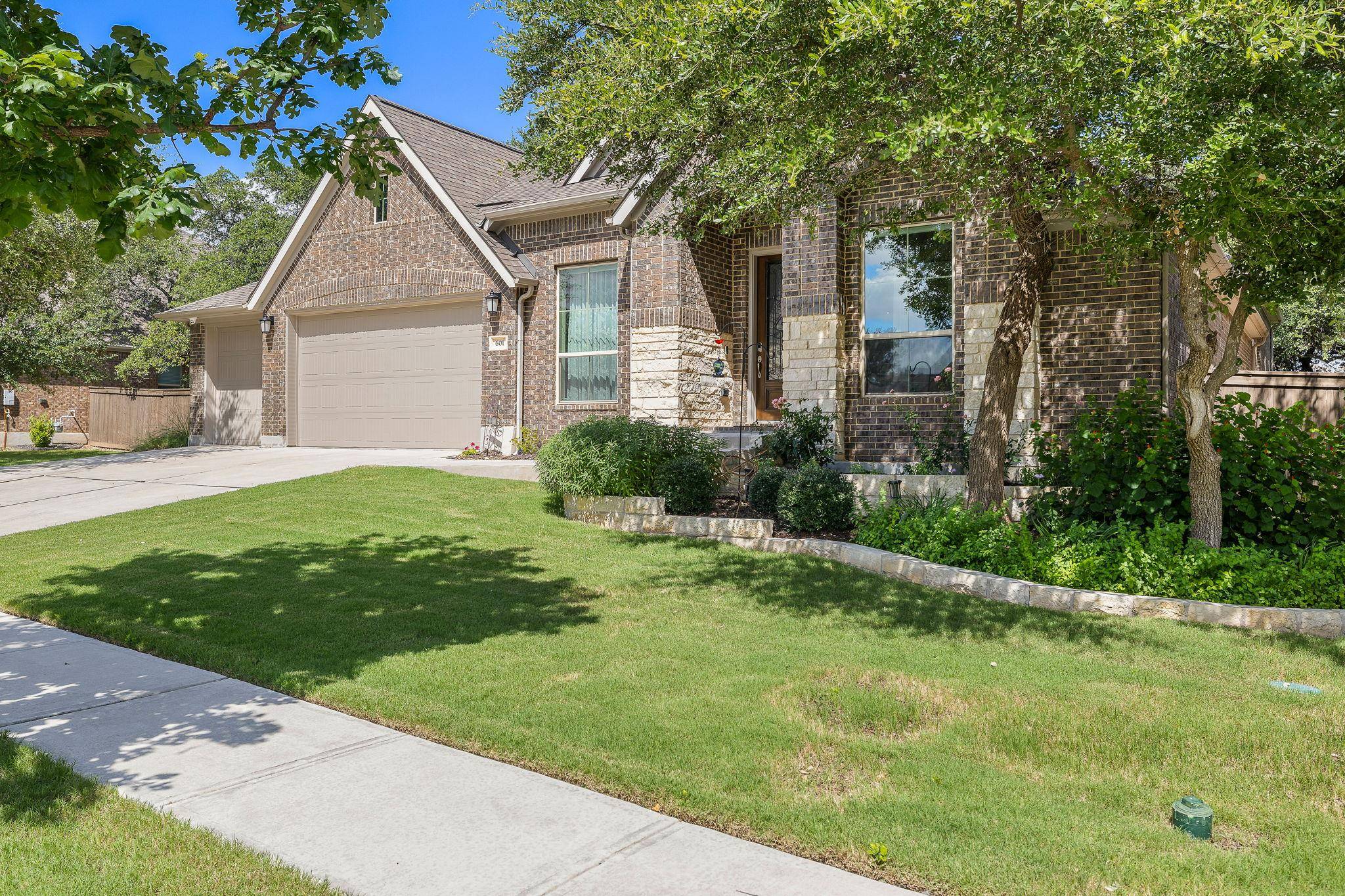 601 Judge Fisk DR, Leander, TX 78641