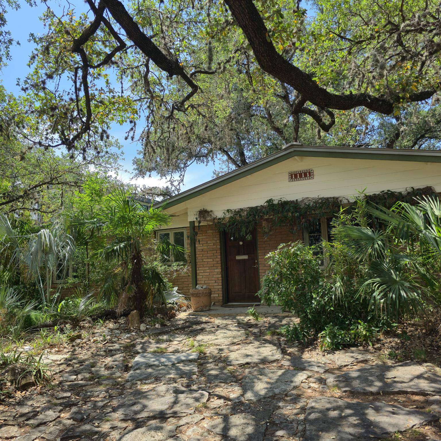 1111 W Oltorf ST, Austin, TX 78704