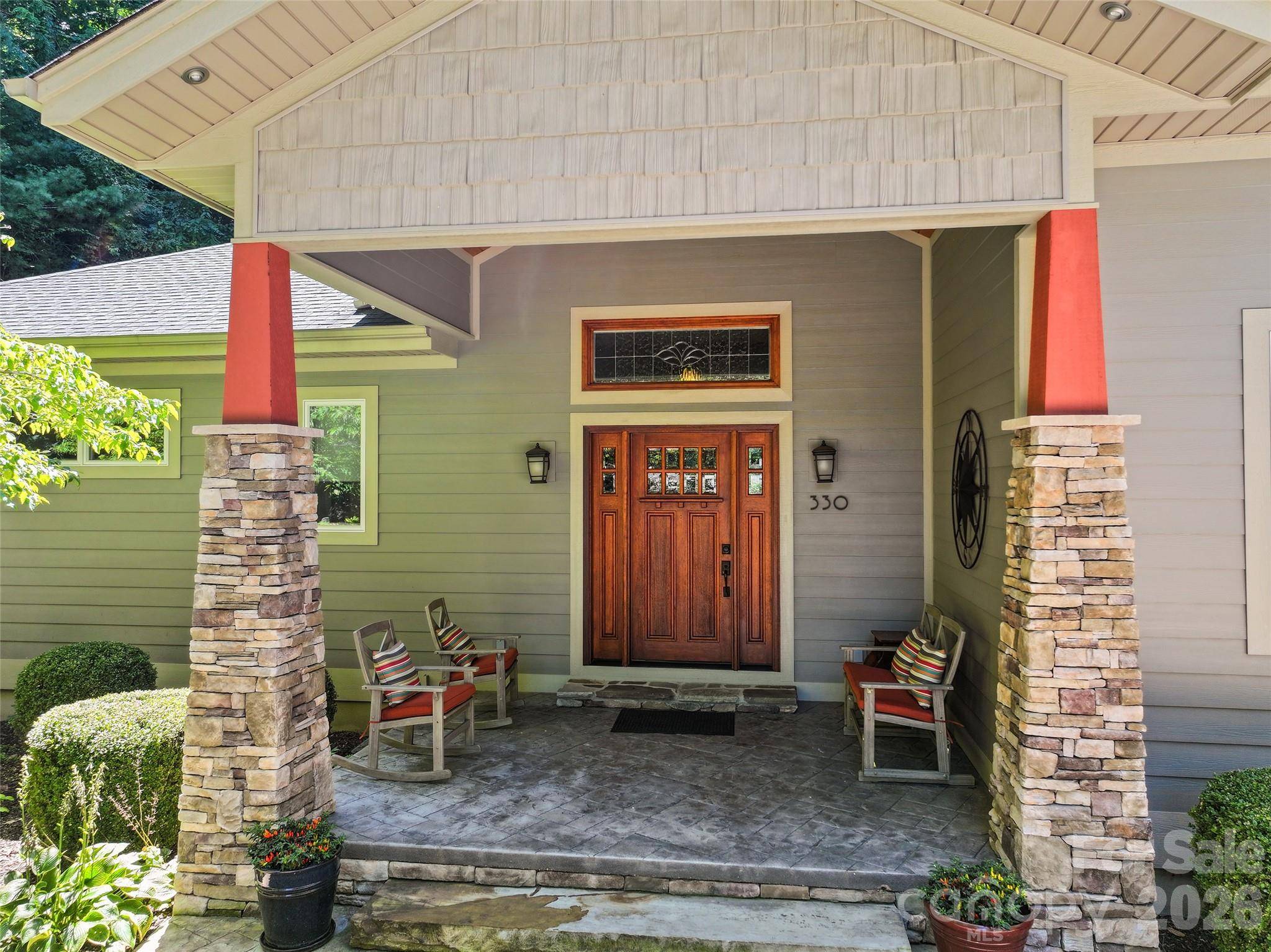 330 Sanctuary DR, Waynesville, NC 28786