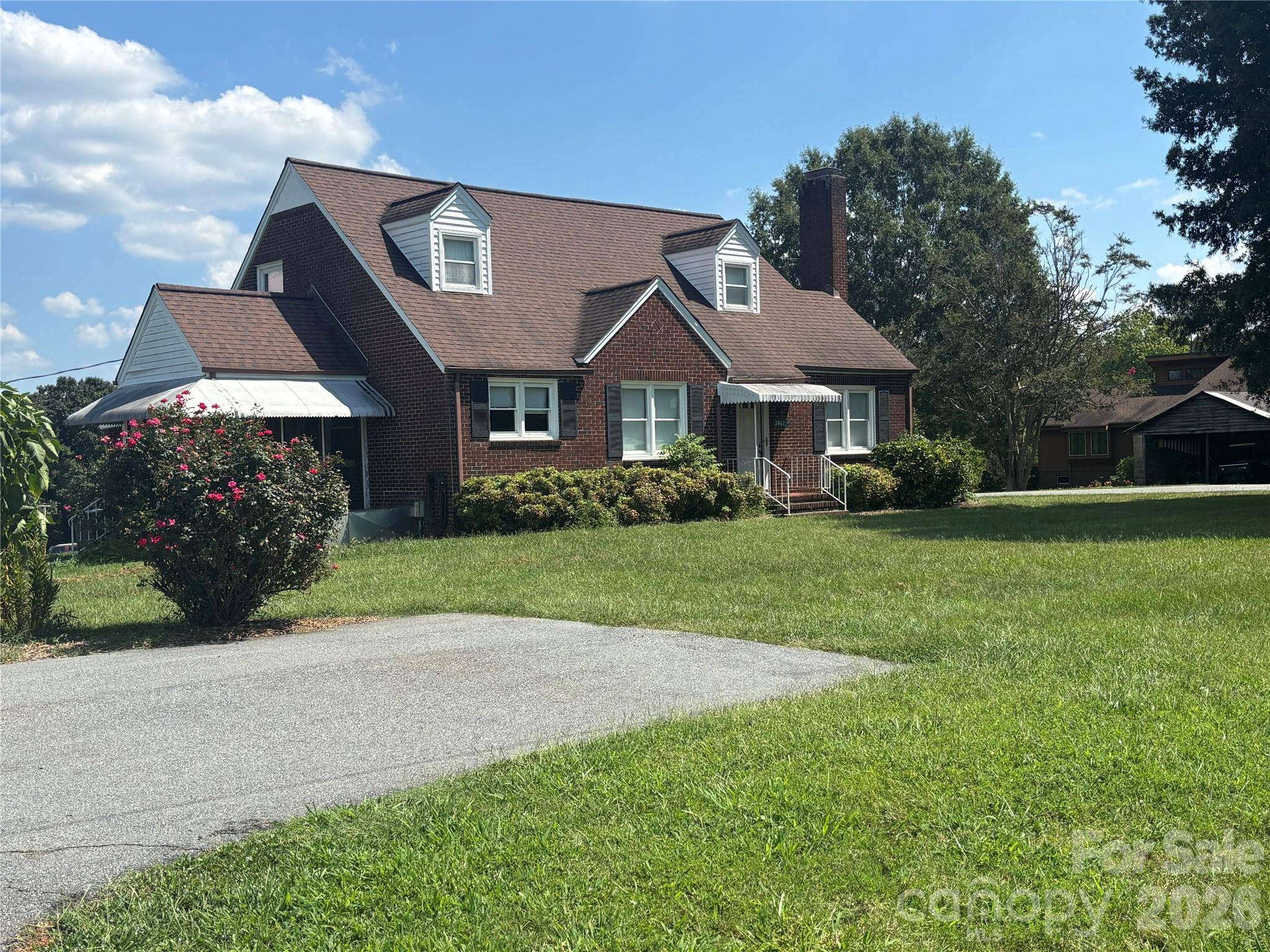 3962 Startown RD, Newton, NC 28658