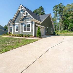 3216 Timber Run LN, Maiden, NC 28650