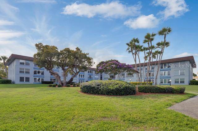 333 LAKE HOWARD DR NW #204D, Winter Haven, FL 33880