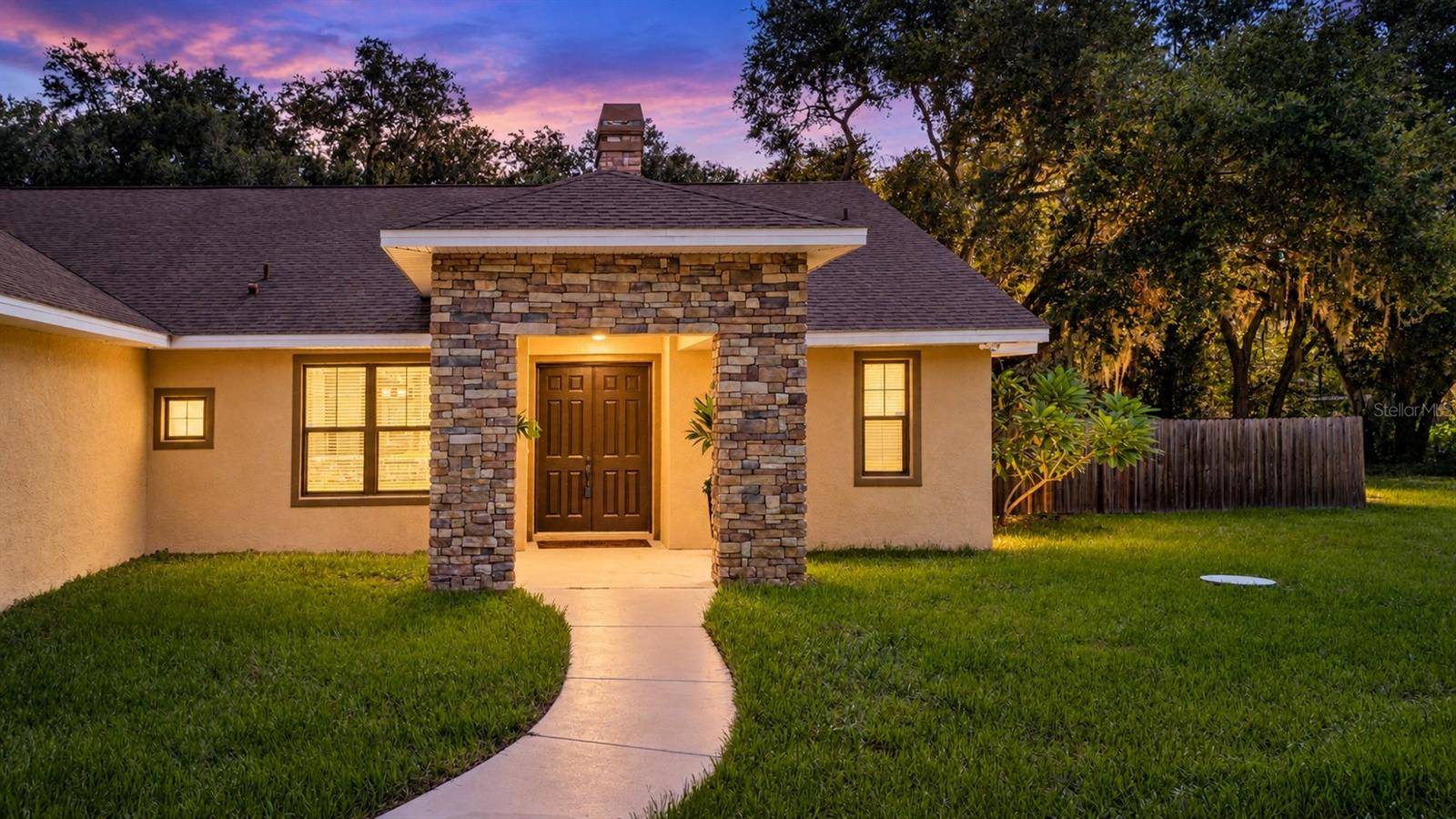 1605 BUTCH CASSIDY TRL, Wimauma, FL 33598