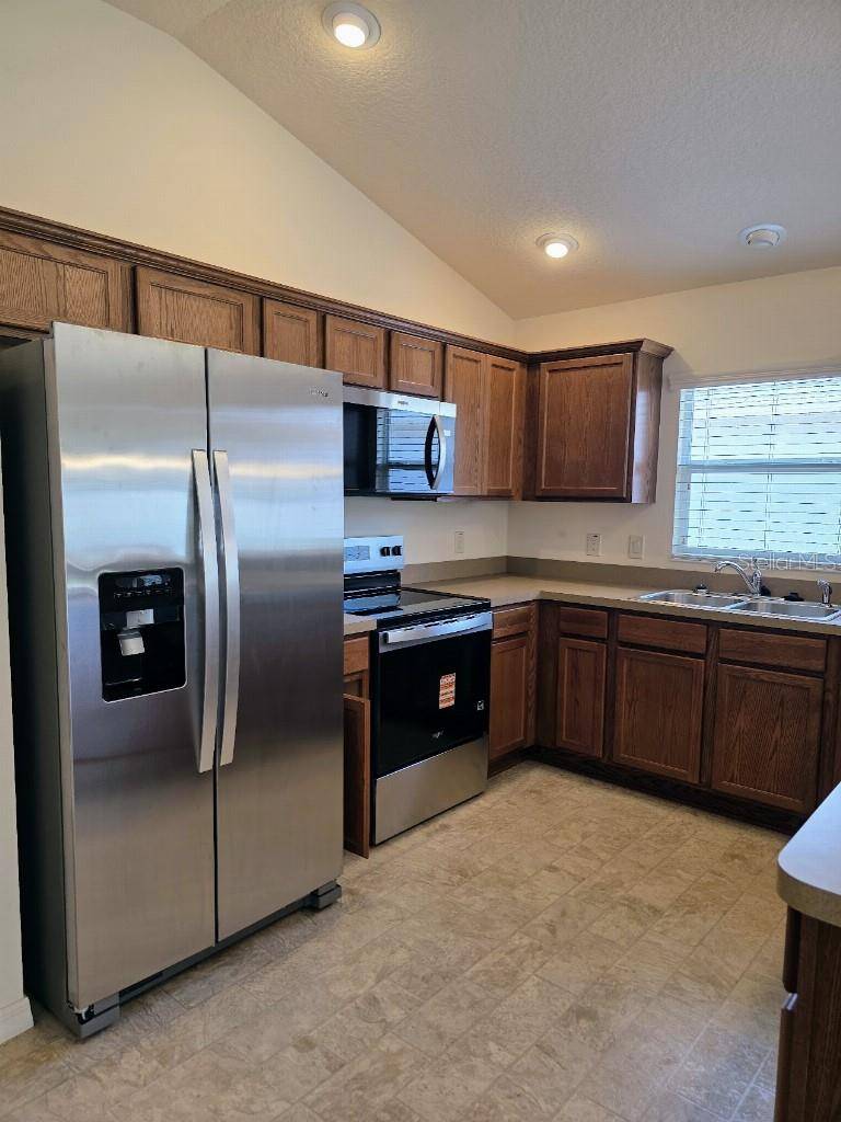 2149 SANDALWOOD PL, The Villages, FL 32163