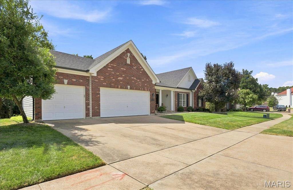 656 Meramec View DR, Eureka, MO 63025