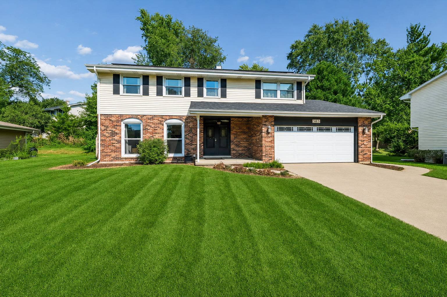 5S671 Buttonwood CT, Naperville, IL 60540