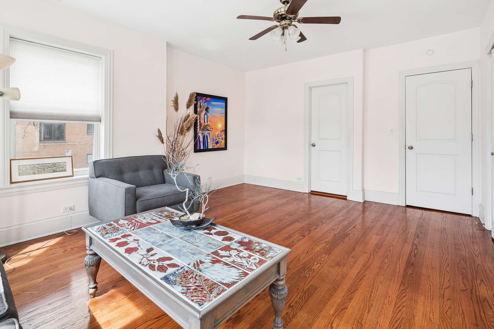 2656 W Lunt AVE #1, Chicago, IL 60645