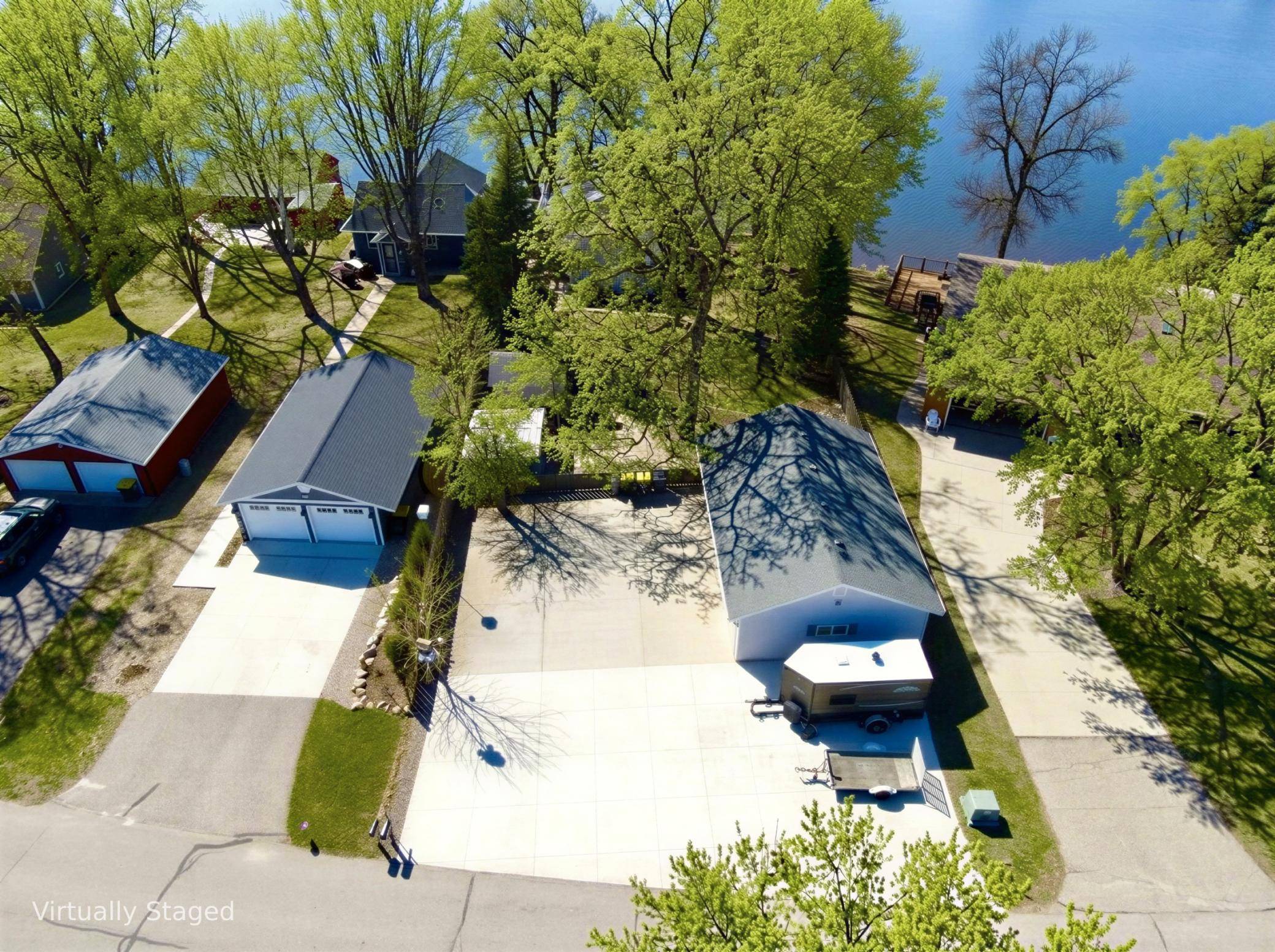 5134 E Eagle Lake RD, Willmar, MN 56201