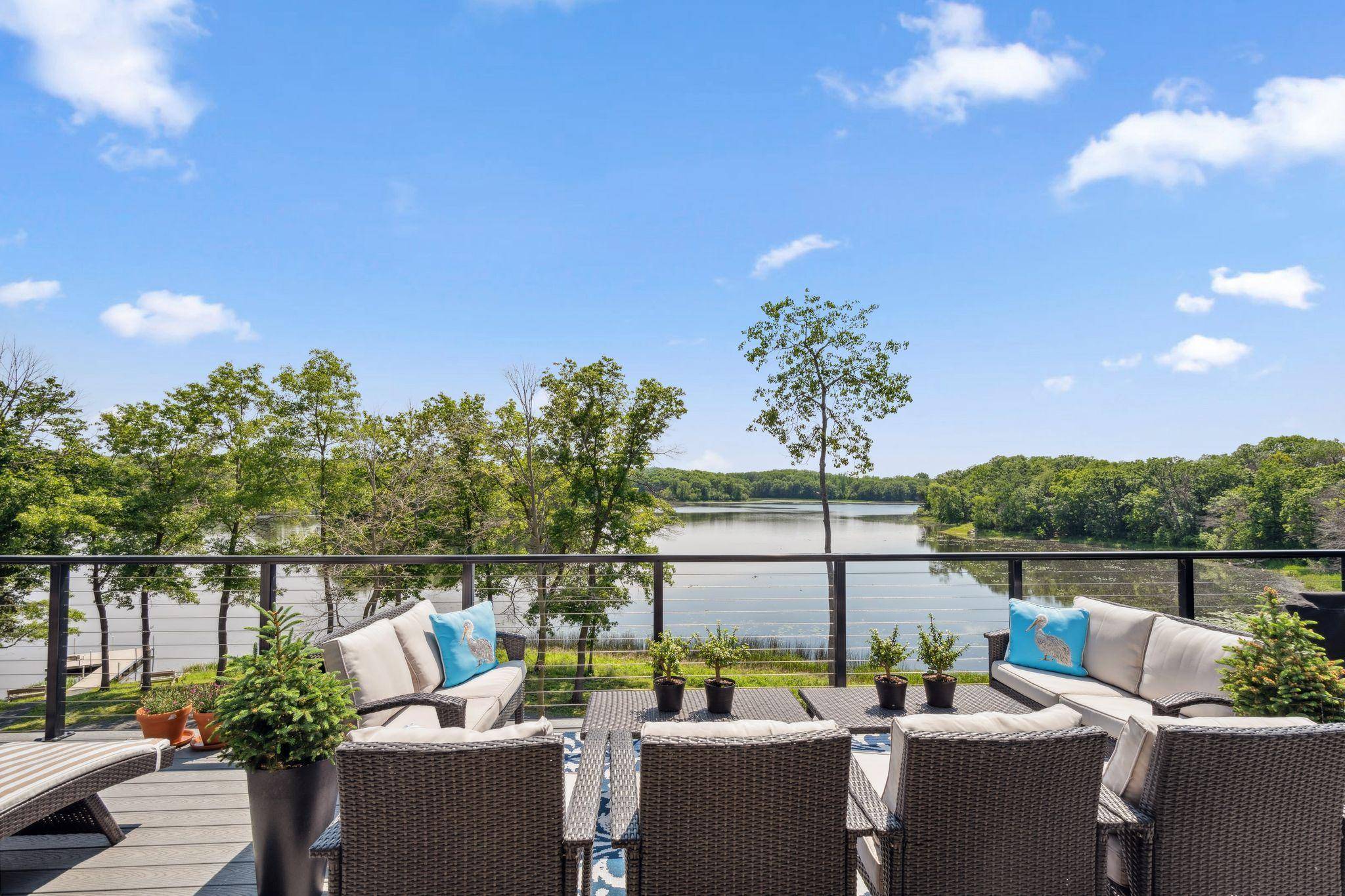 4855 Linden Cove LN, Savage, MN 55378
